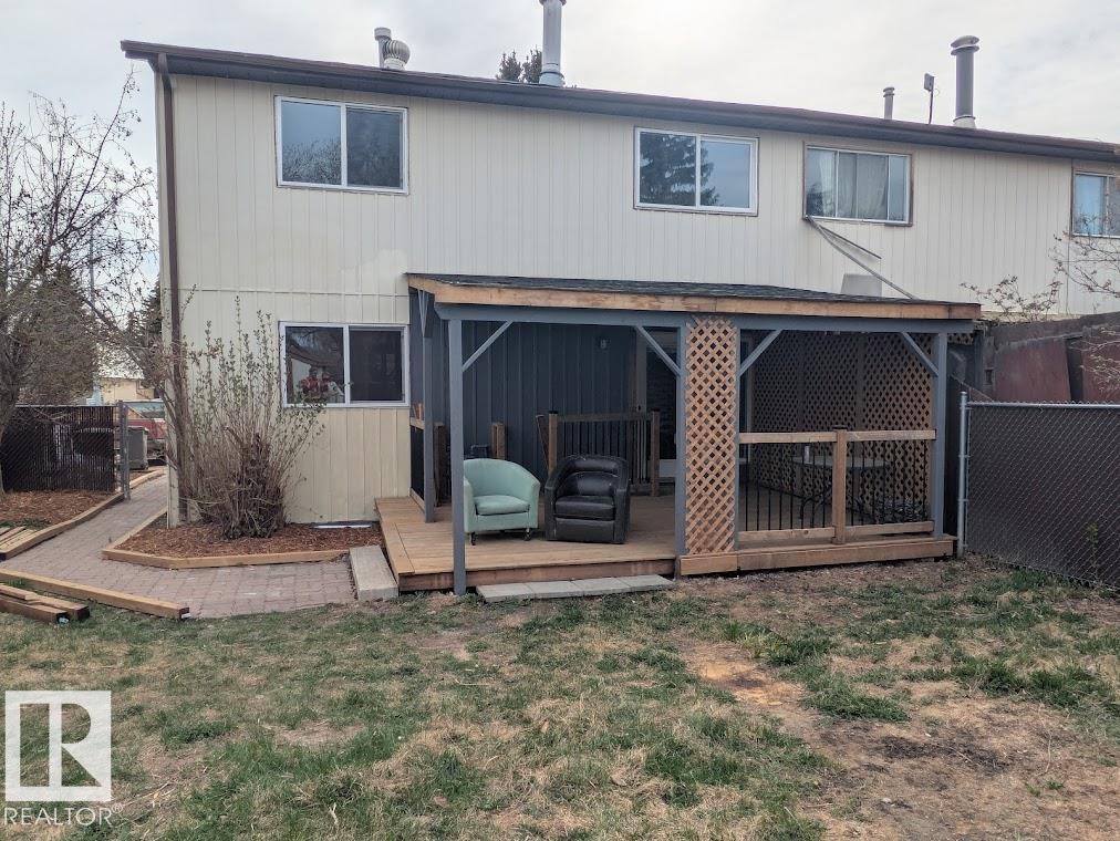 Photo 10 at 703 Grandin Drive, Morinville