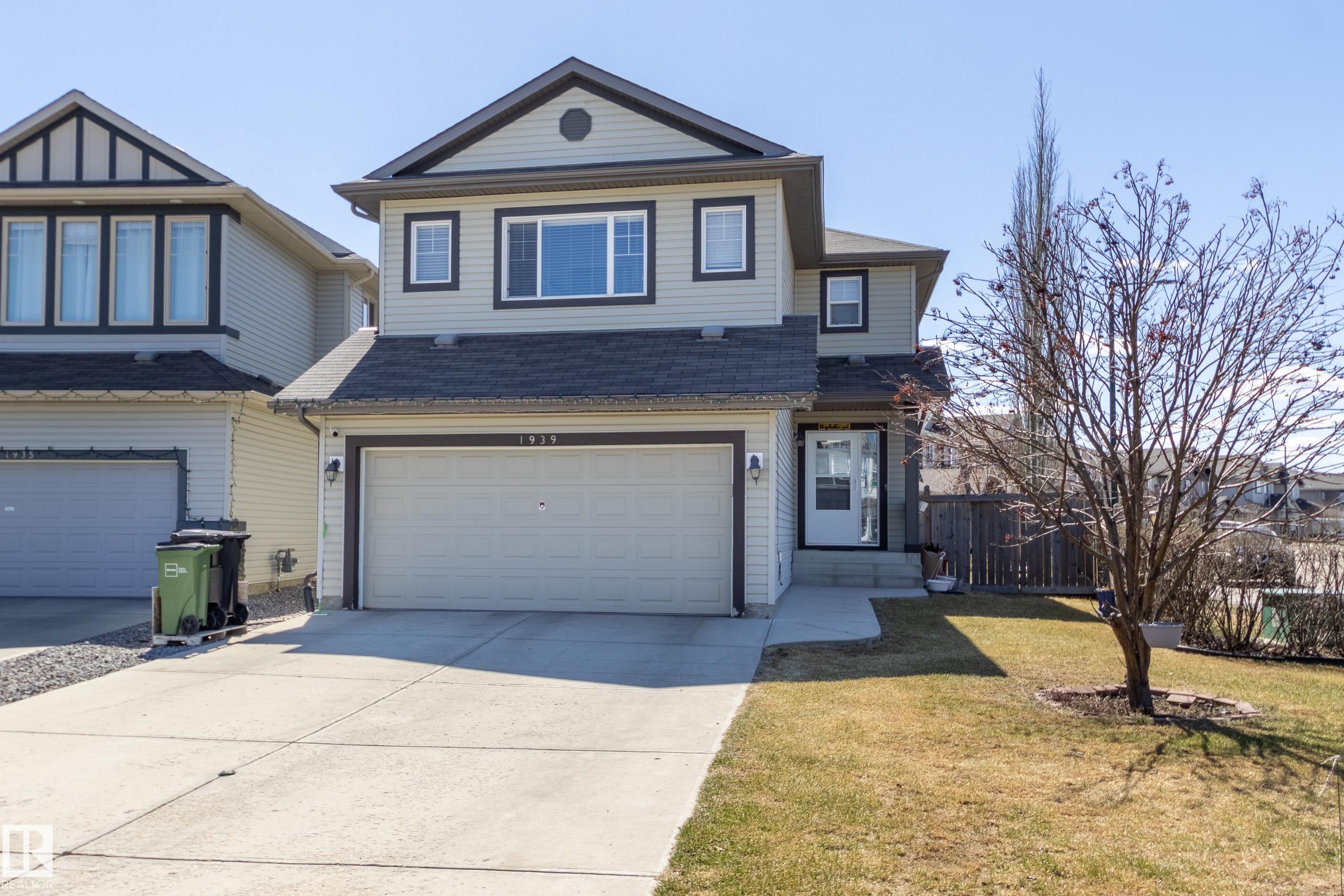 1939 118 Street SW, Rutherford, Edmonton