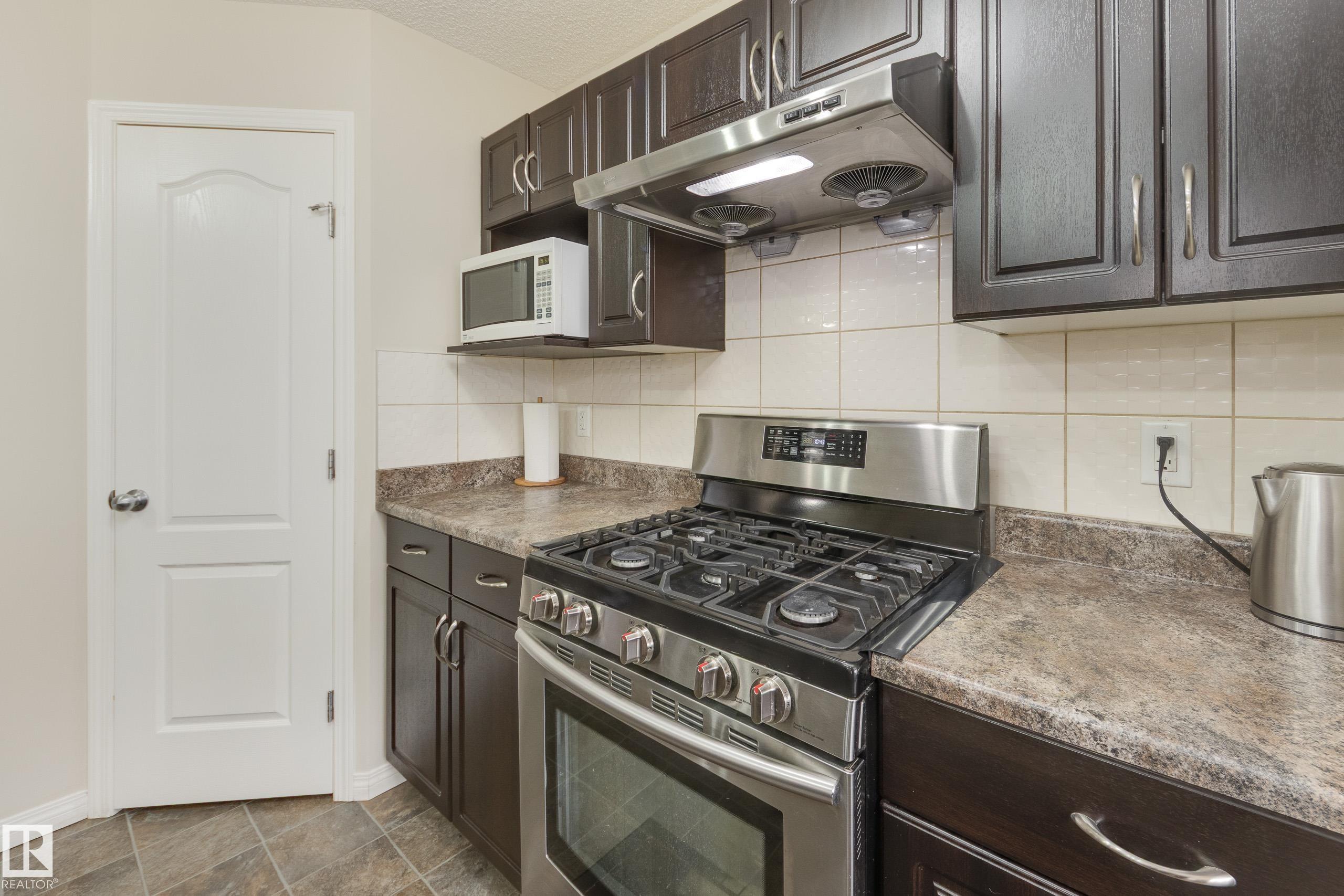 Photo 19 at 1939 118 Street SW, Rutherford, Edmonton