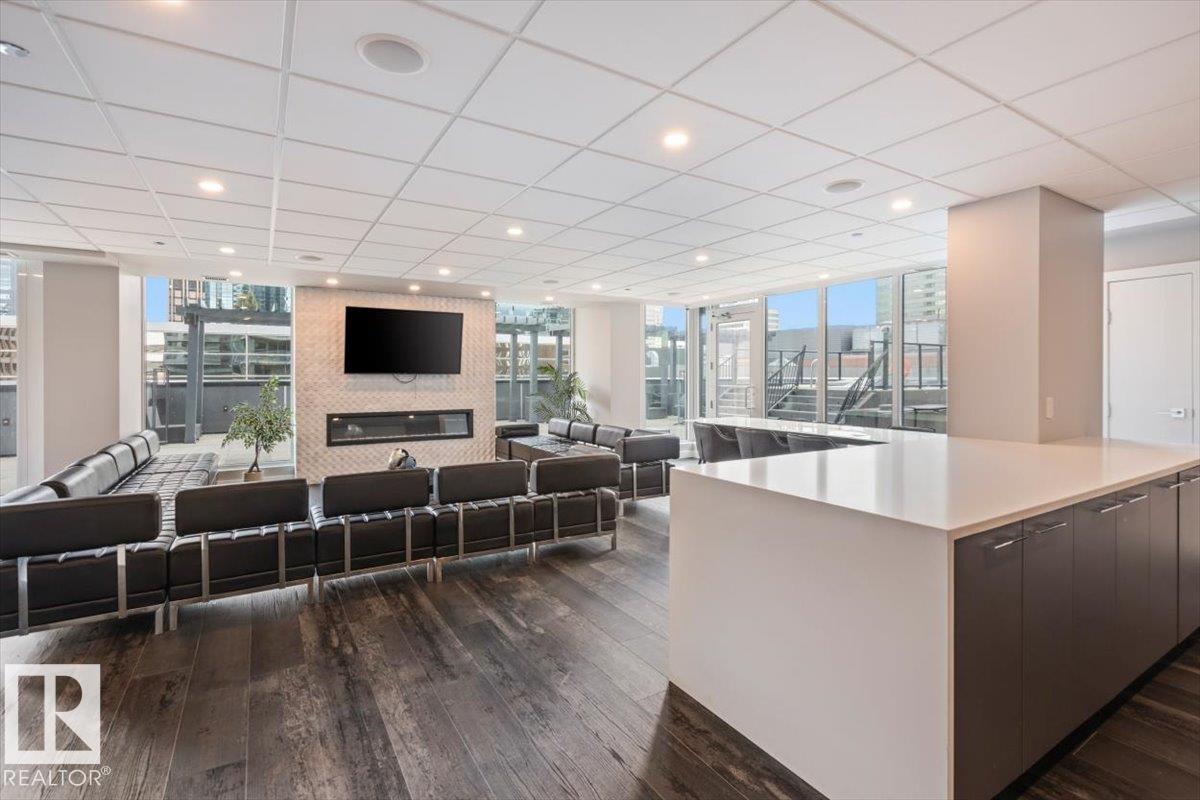 Photo 37 at 1200 - 10180 103 Street NW, Downtown, Edmonton