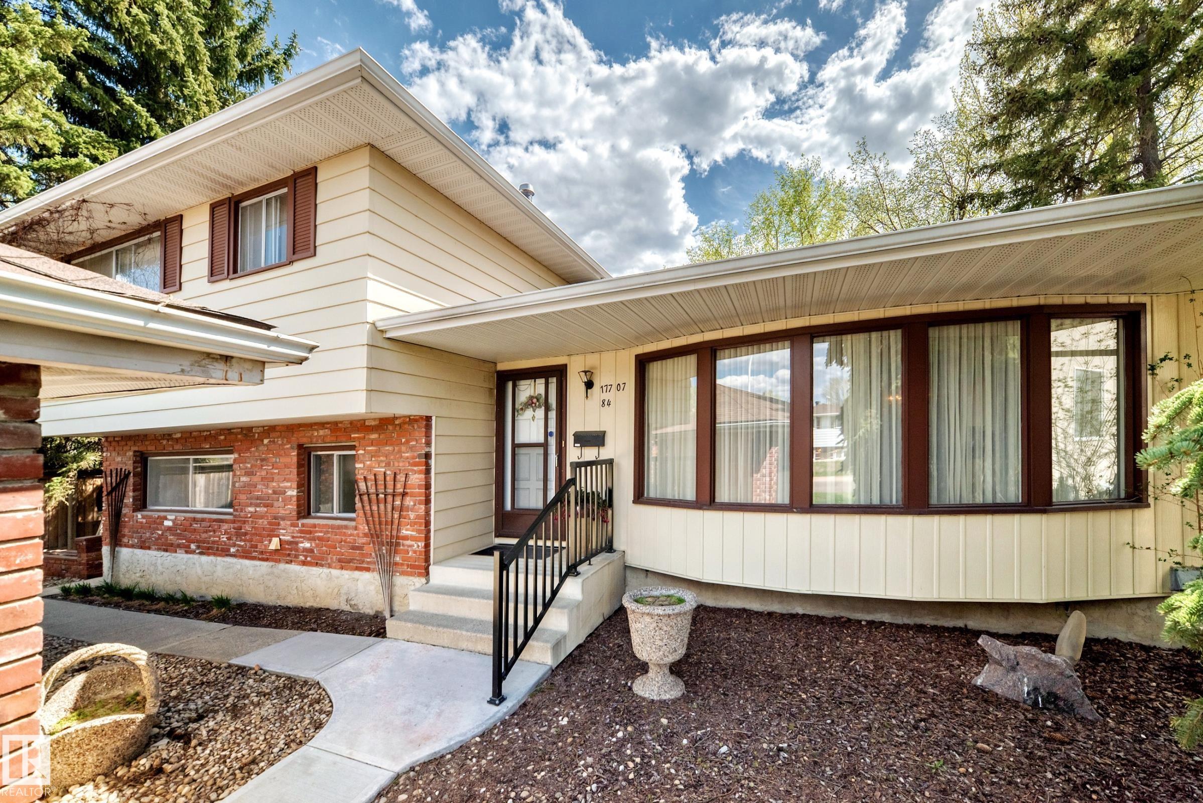 17707 84 Avenue NW, Thorncliffe, Edmonton