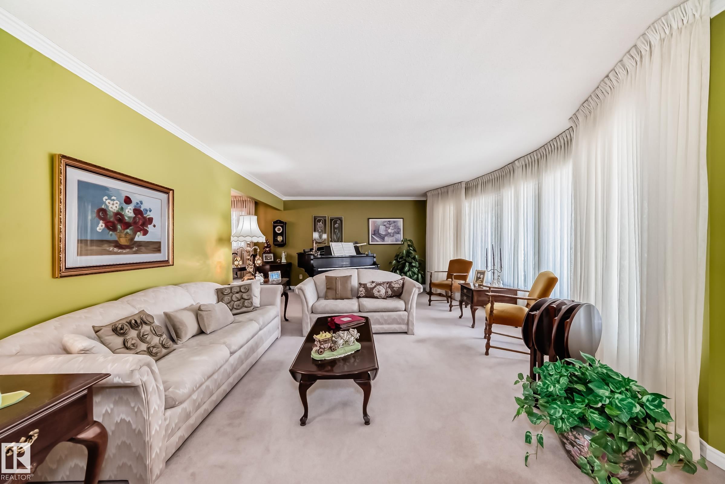 Photo 15 at 17707 84 Avenue NW, Thorncliffe, Edmonton