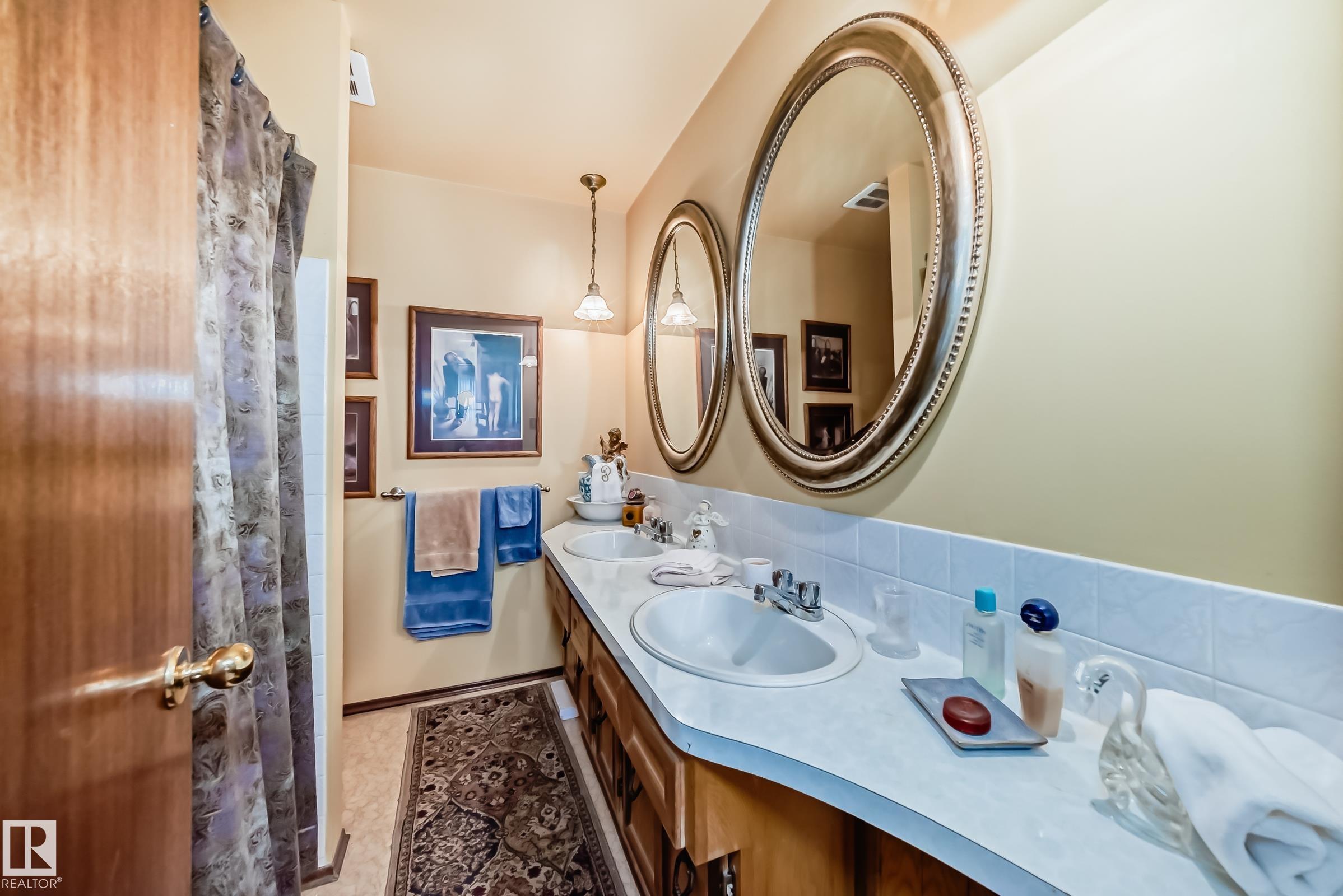 Photo 30 at 17707 84 Avenue NW, Thorncliffe, Edmonton