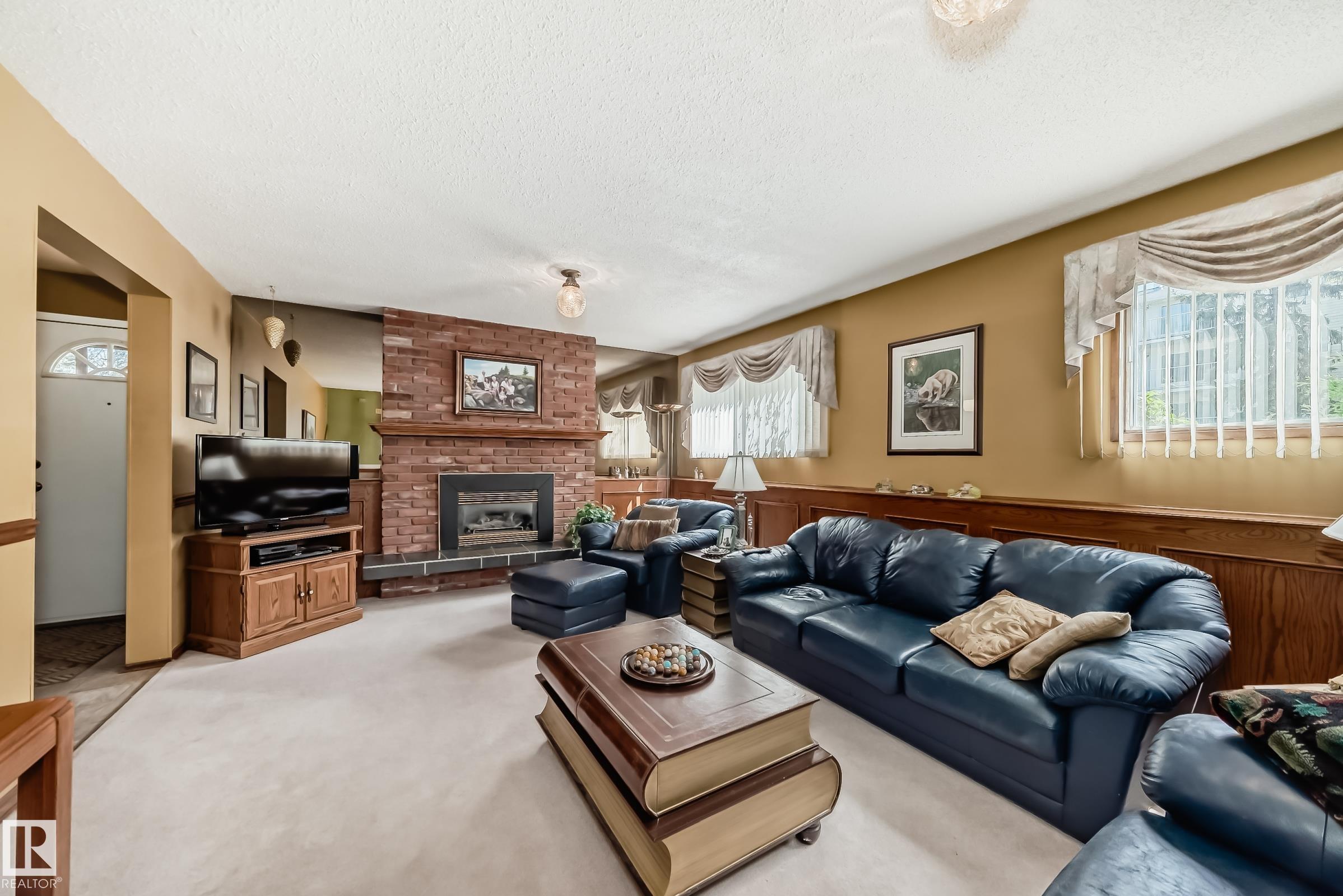 Photo 32 at 17707 84 Avenue NW, Thorncliffe, Edmonton