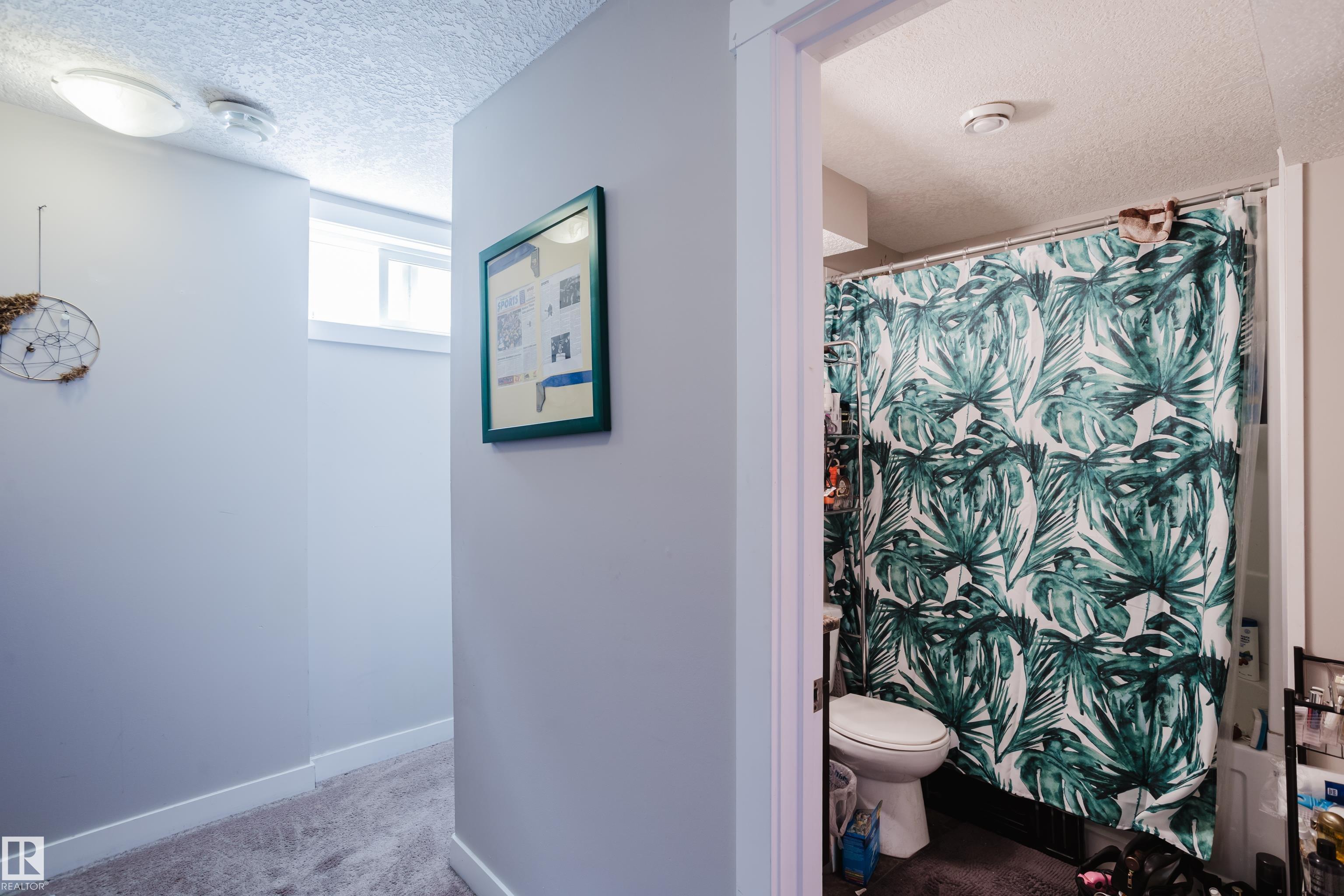 Photo 37 at 11916 152a Avenue NW, Caernarvon, Edmonton