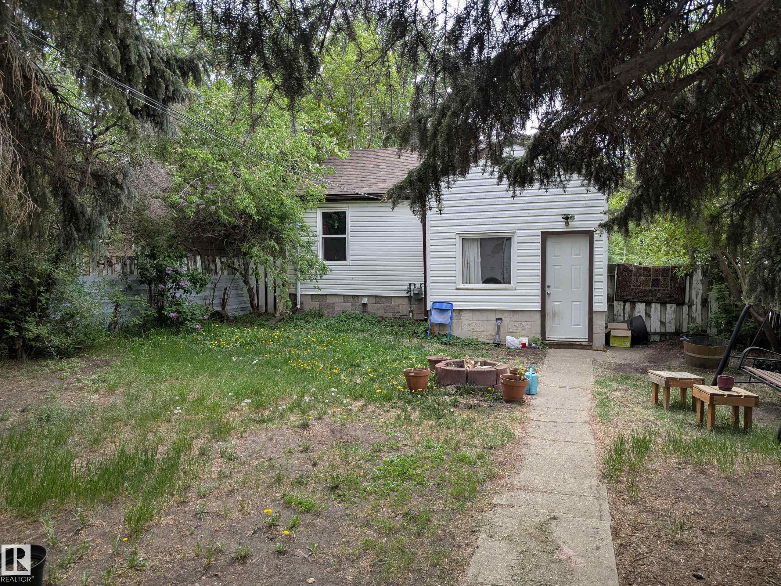 10650 76 Avenue NW, Queen Alexandra, Edmonton