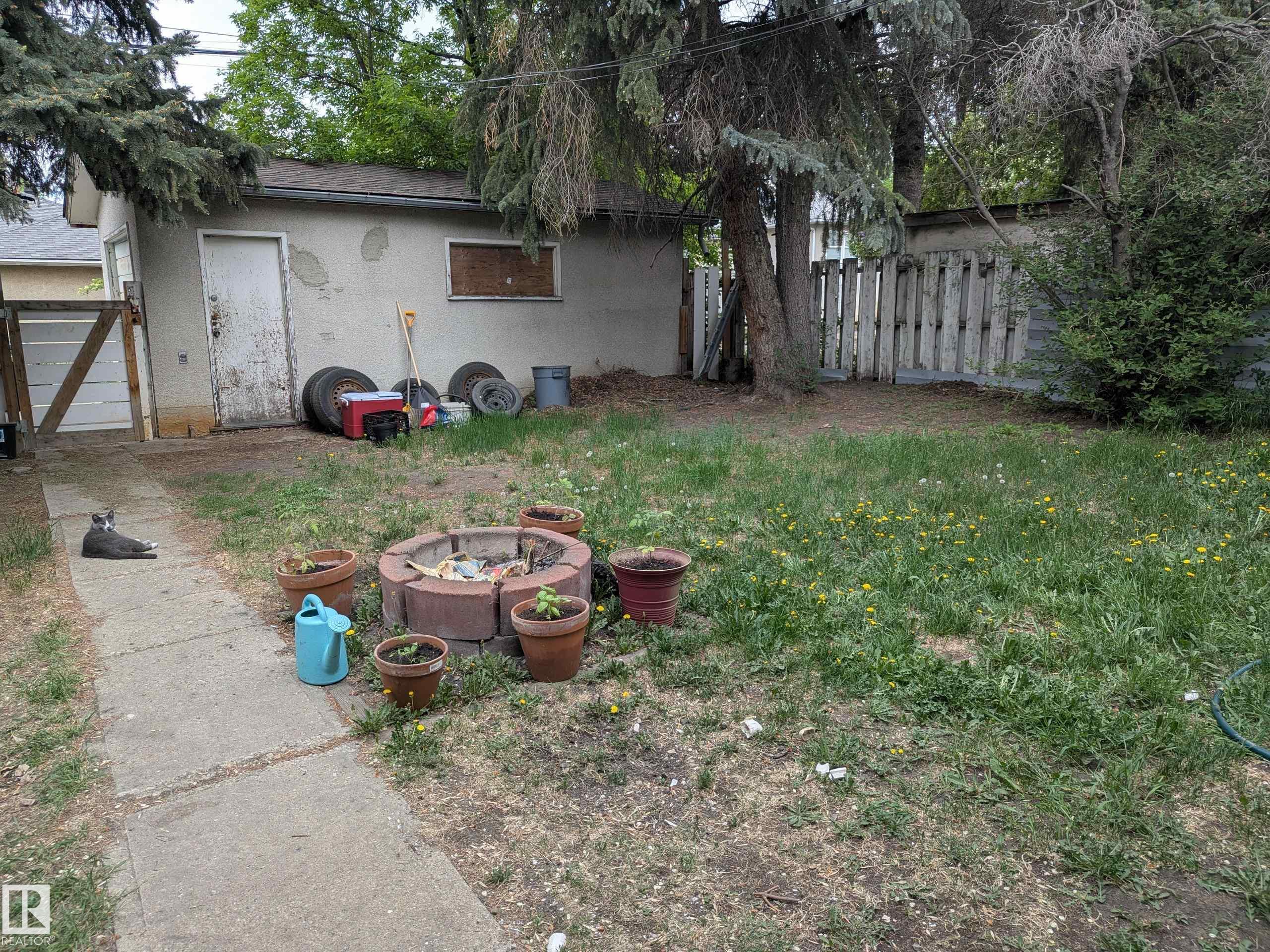 10650 76 Avenue NW, Queen Alexandra, Edmonton