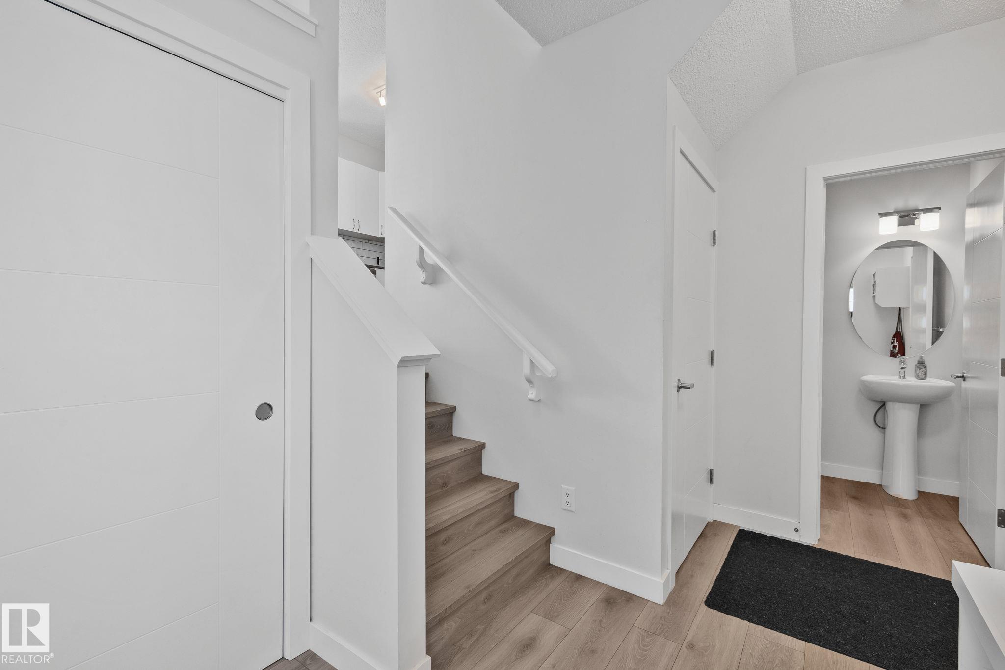 Photo 31 at 249 39a Avenue NW, Maple Crest, Edmonton