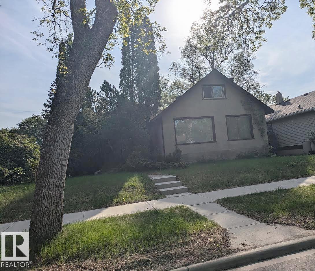 11317 67 Street NW, Highlands, Edmonton