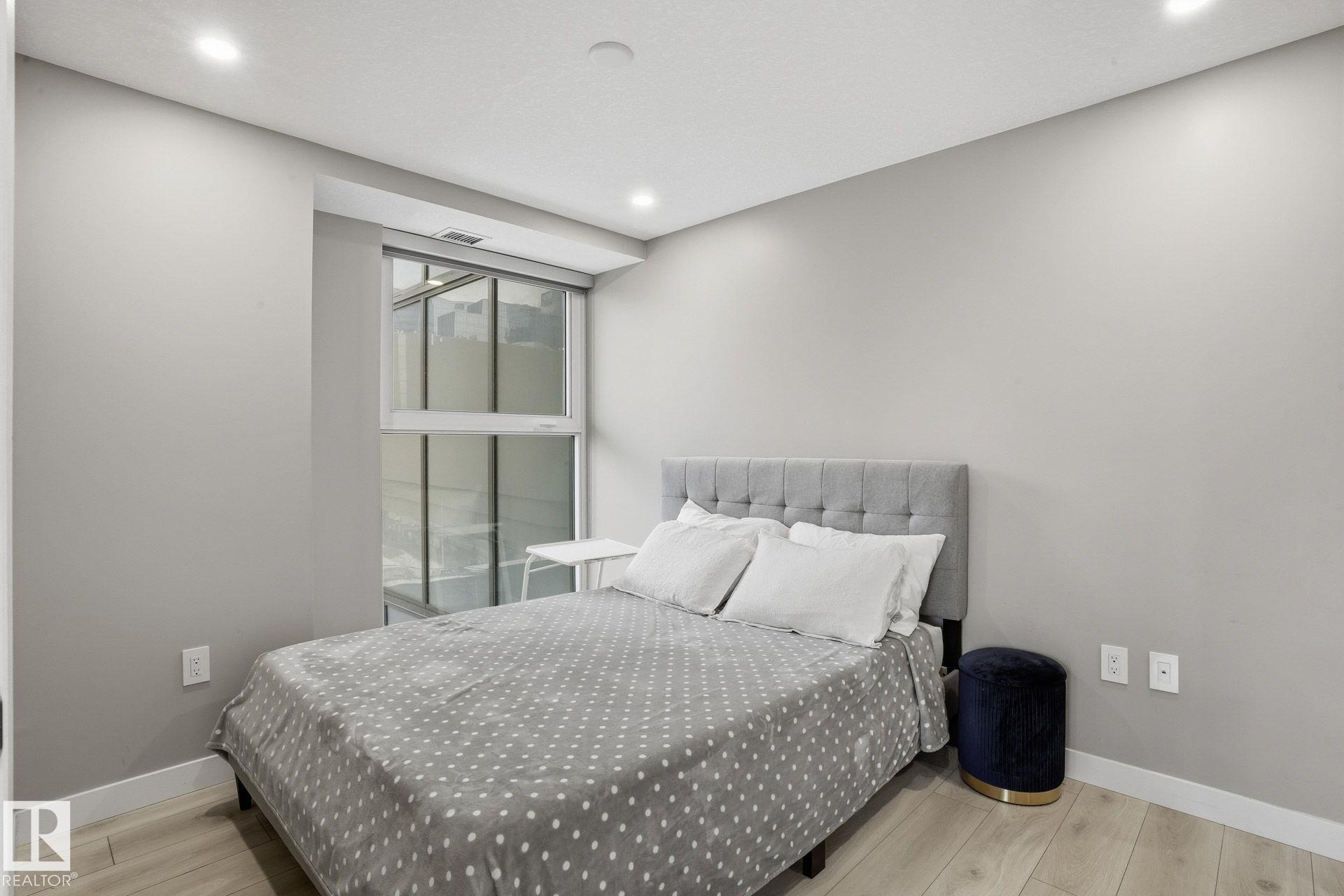 Photo 16 at 503 - 10180 103 Street NW, Downtown, Edmonton