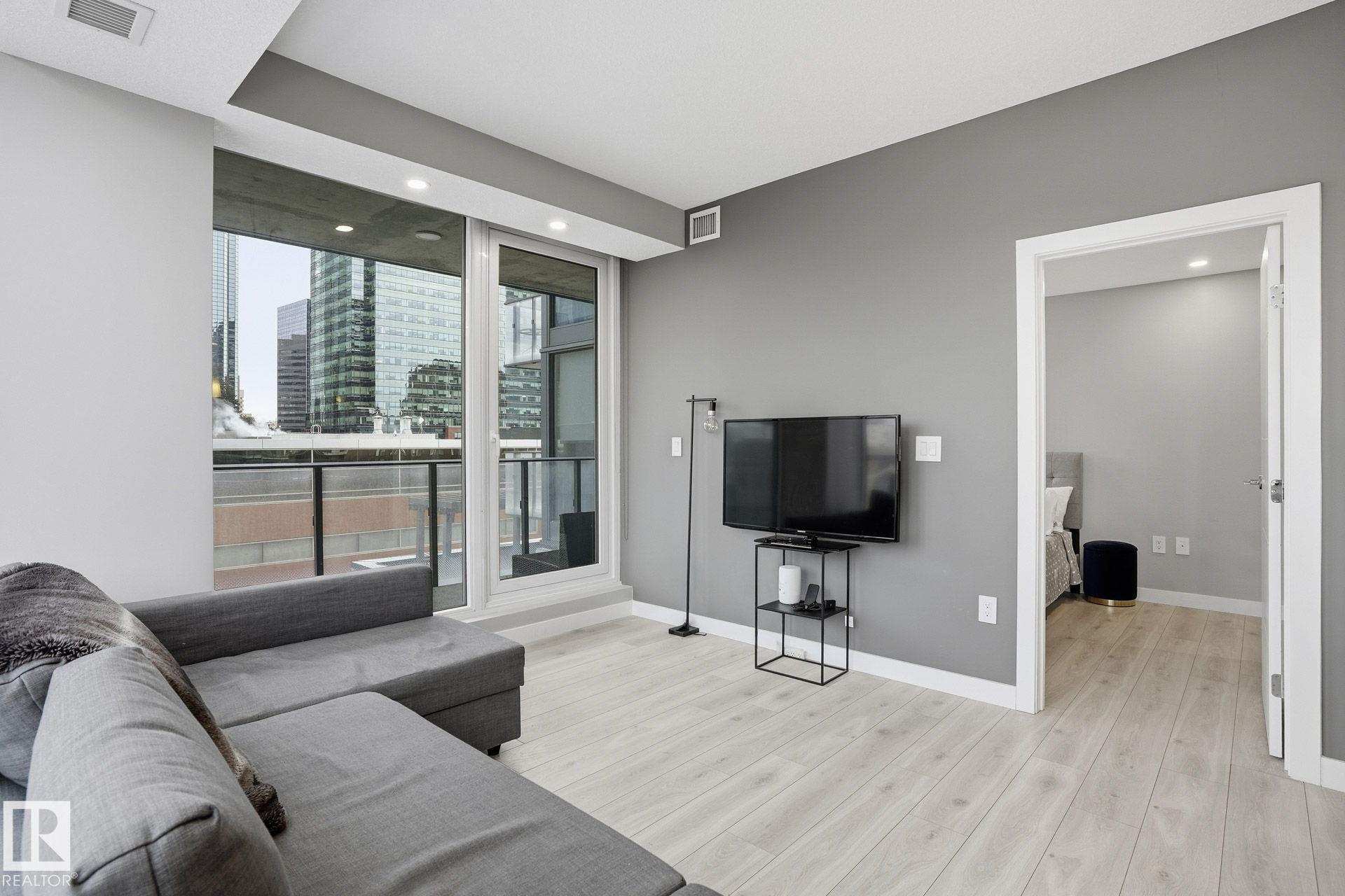 Photo 8 at 503 - 10180 103 Street NW, Downtown, Edmonton