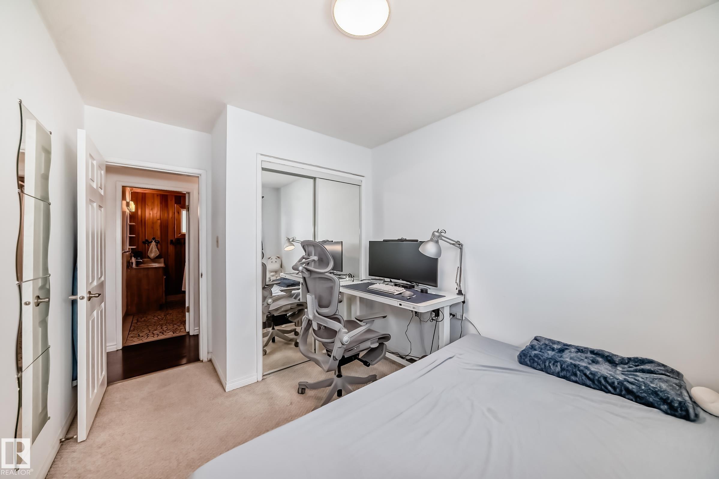 Photo 23 at 10419 52 Avenue NW, Pleasantview, Edmonton