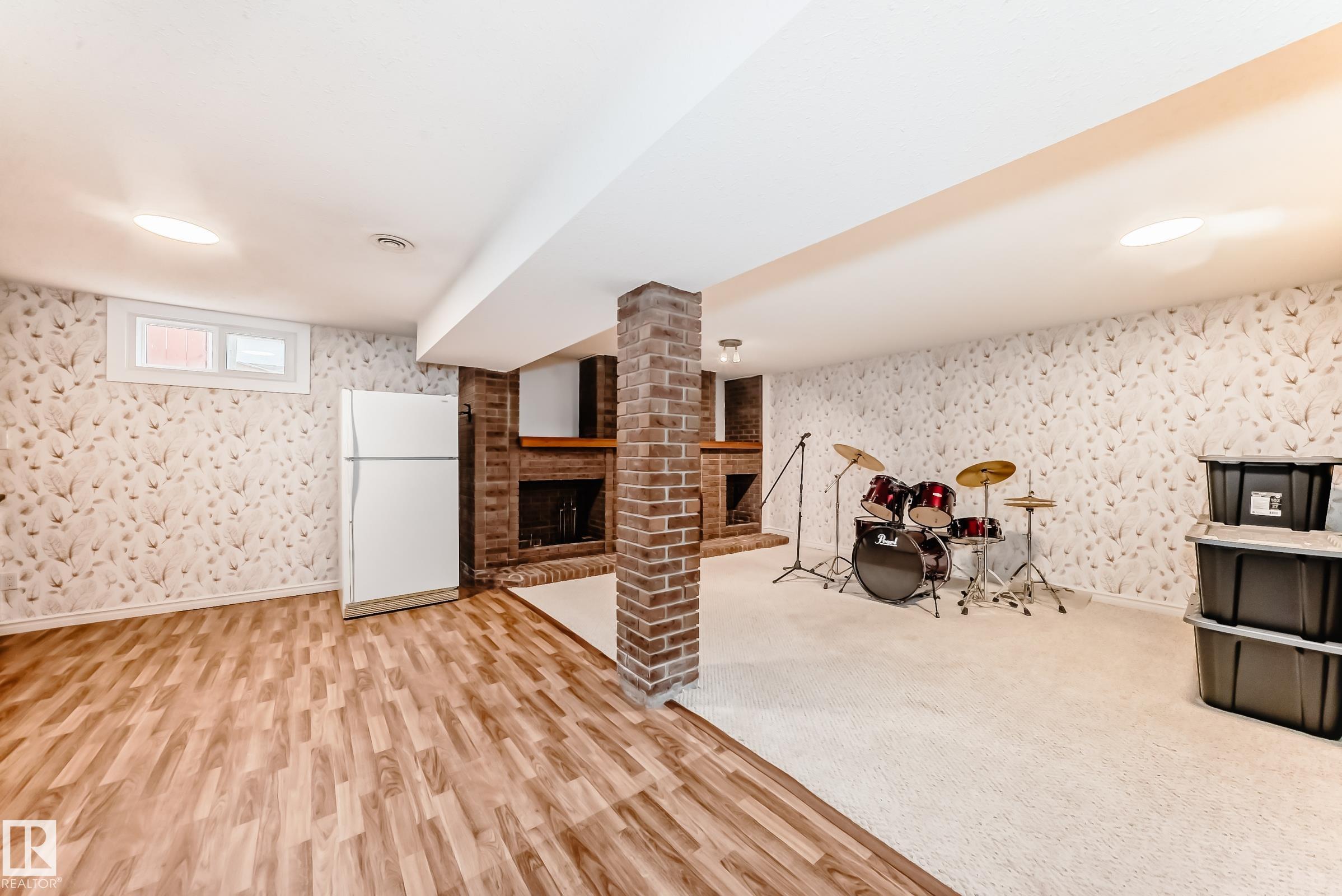 Photo 26 at 10419 52 Avenue NW, Pleasantview, Edmonton