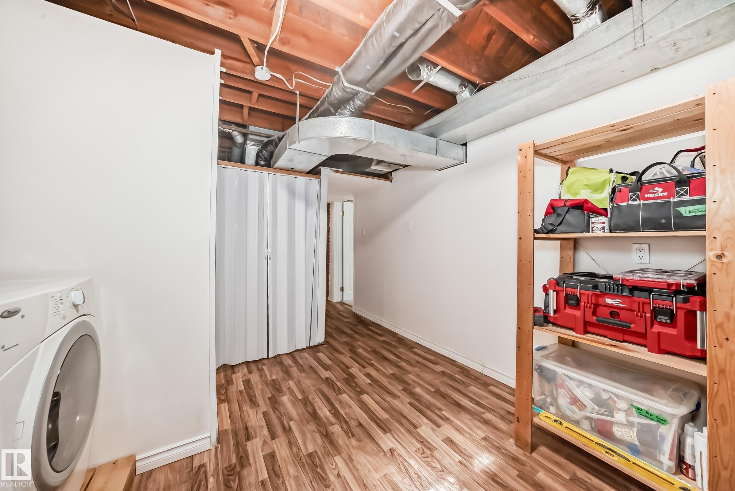 Photo 34 at 10419 52 Avenue NW, Pleasantview, Edmonton