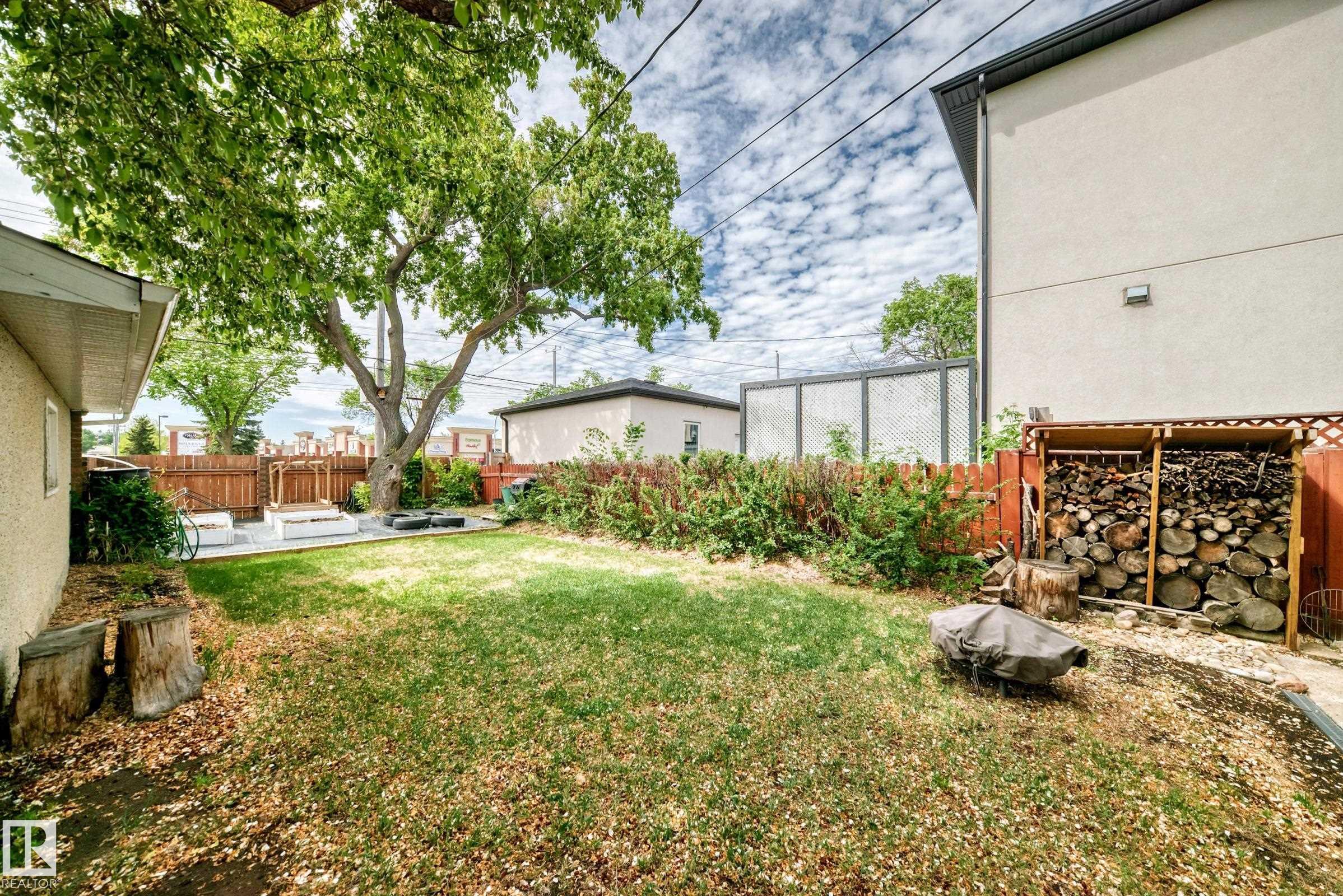 Photo 38 at 10419 52 Avenue NW, Pleasantview, Edmonton