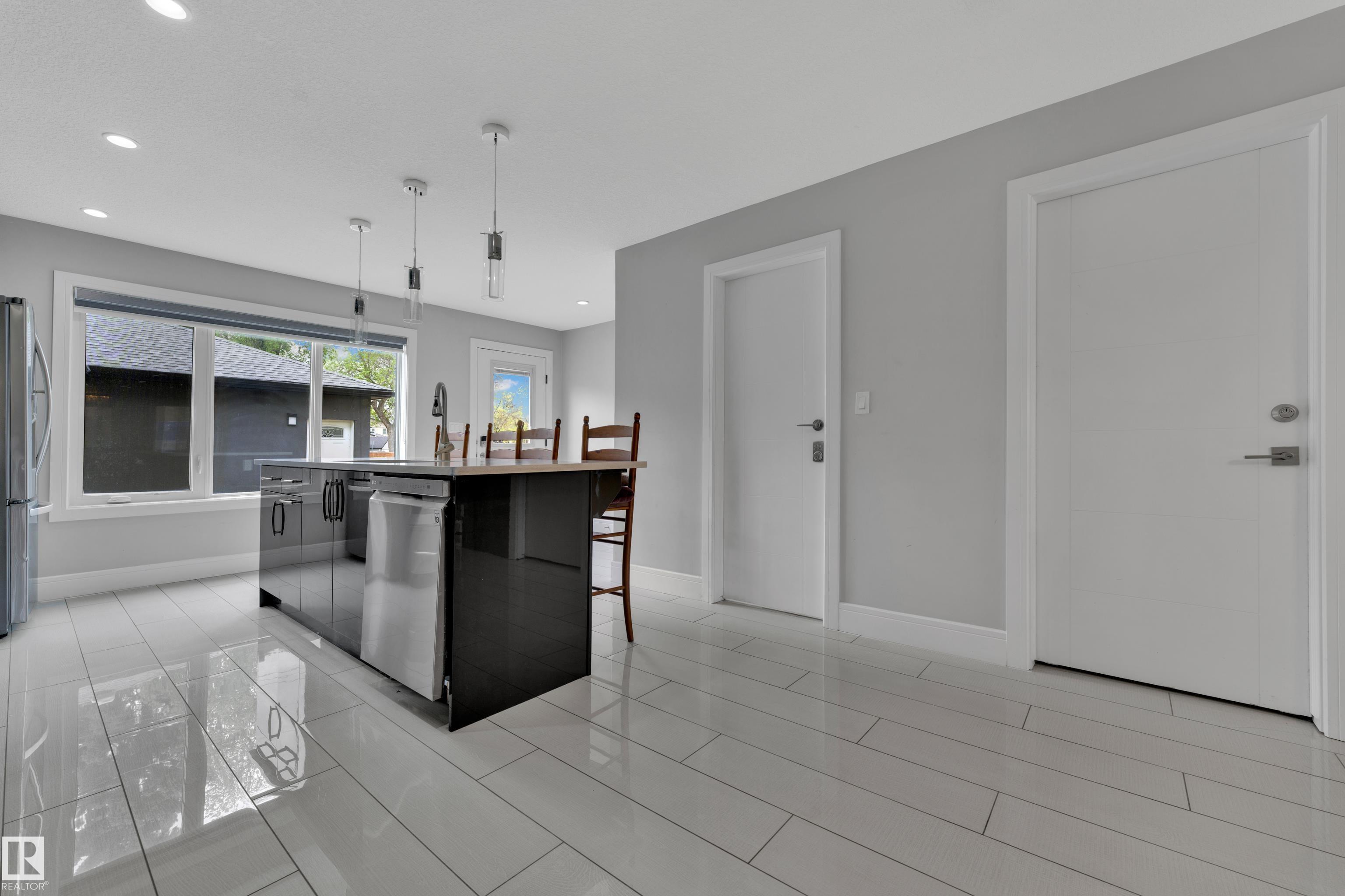 Photo 15 at 9329 Connors Road NW, Bonnie Doon, Edmonton