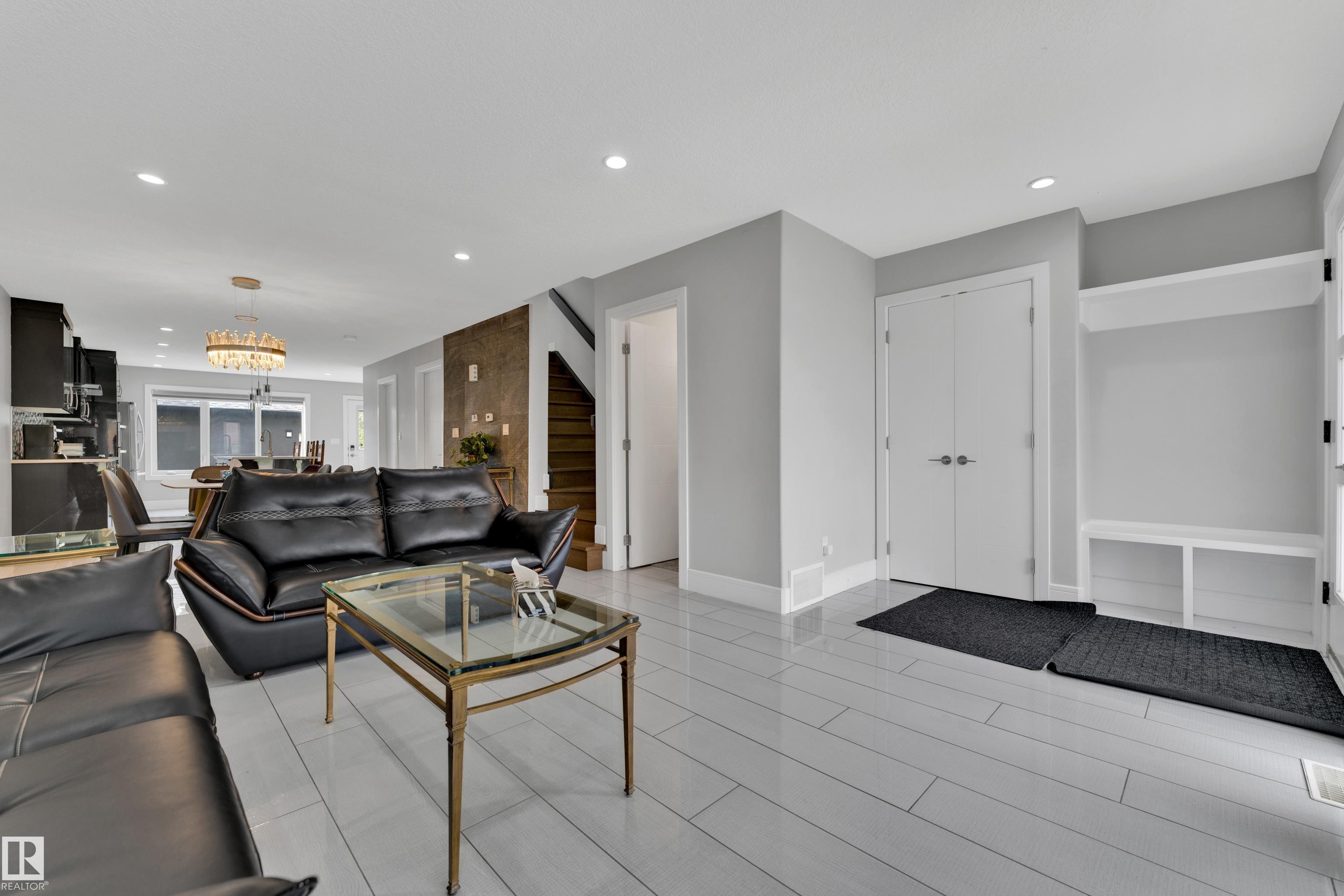 Photo 6 at 9329 Connors Road NW, Bonnie Doon, Edmonton