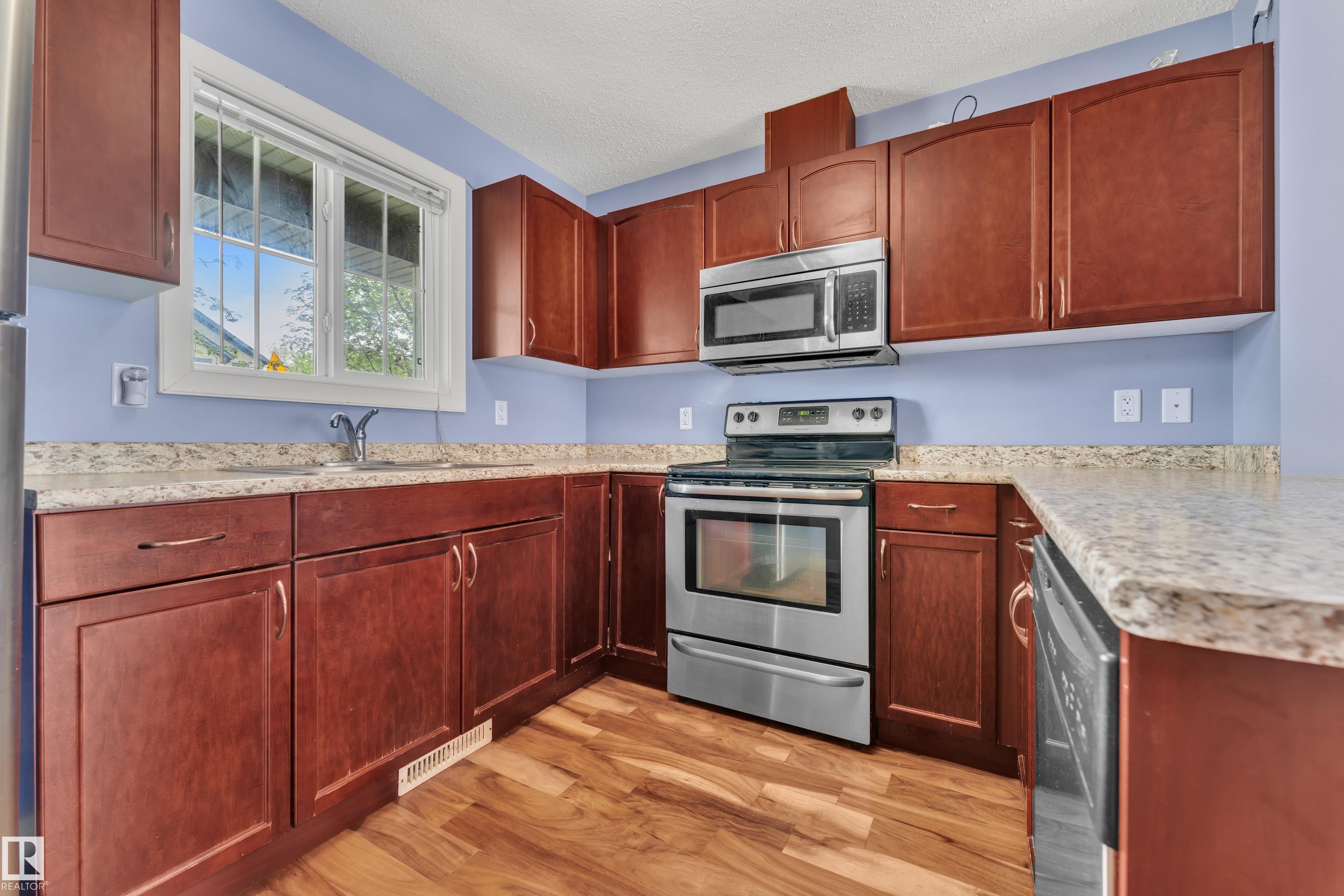Photo 8 at 432 Watt Boulevard SW, Walker, Edmonton