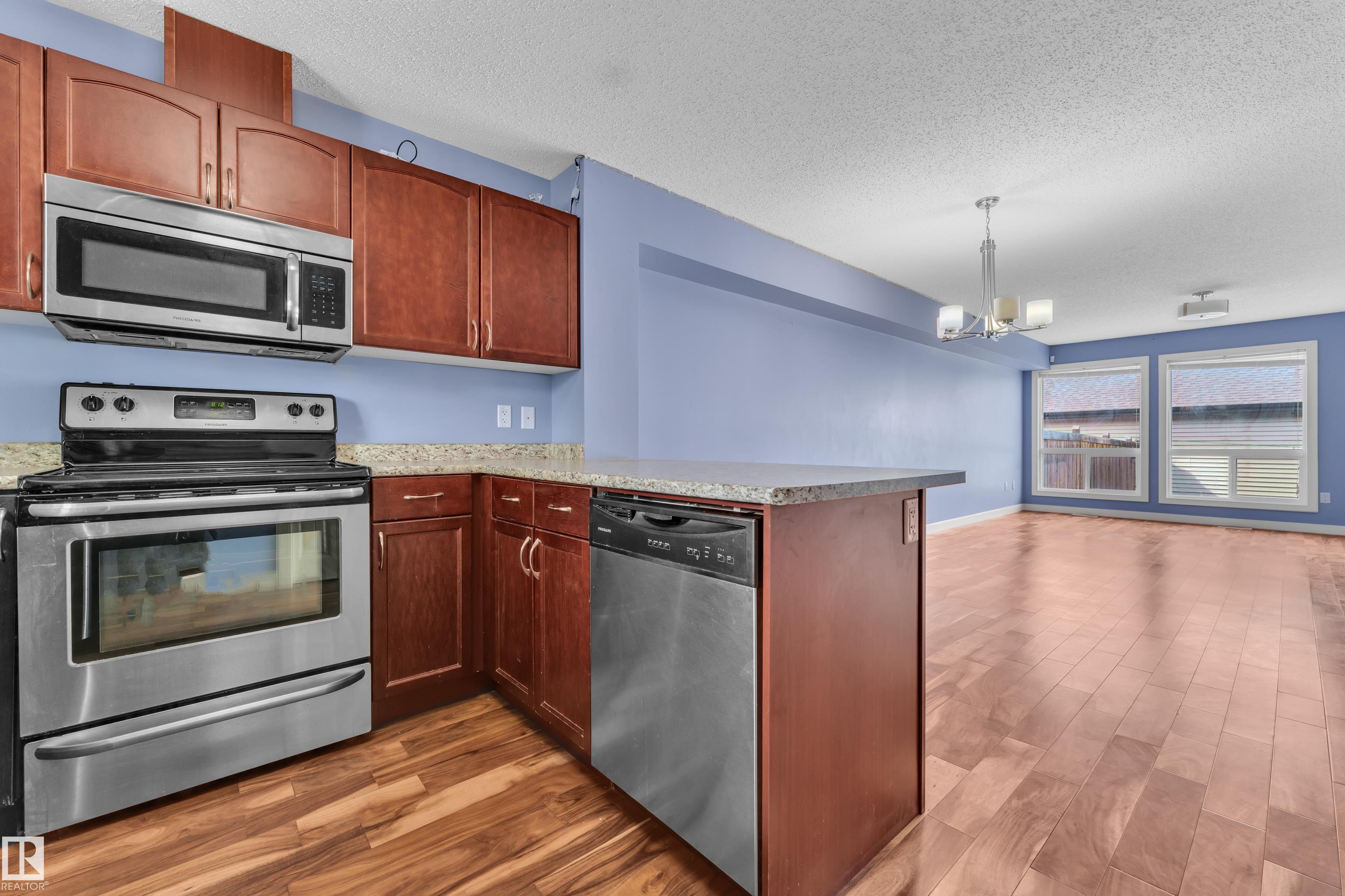 Photo 9 at 432 Watt Boulevard SW, Walker, Edmonton