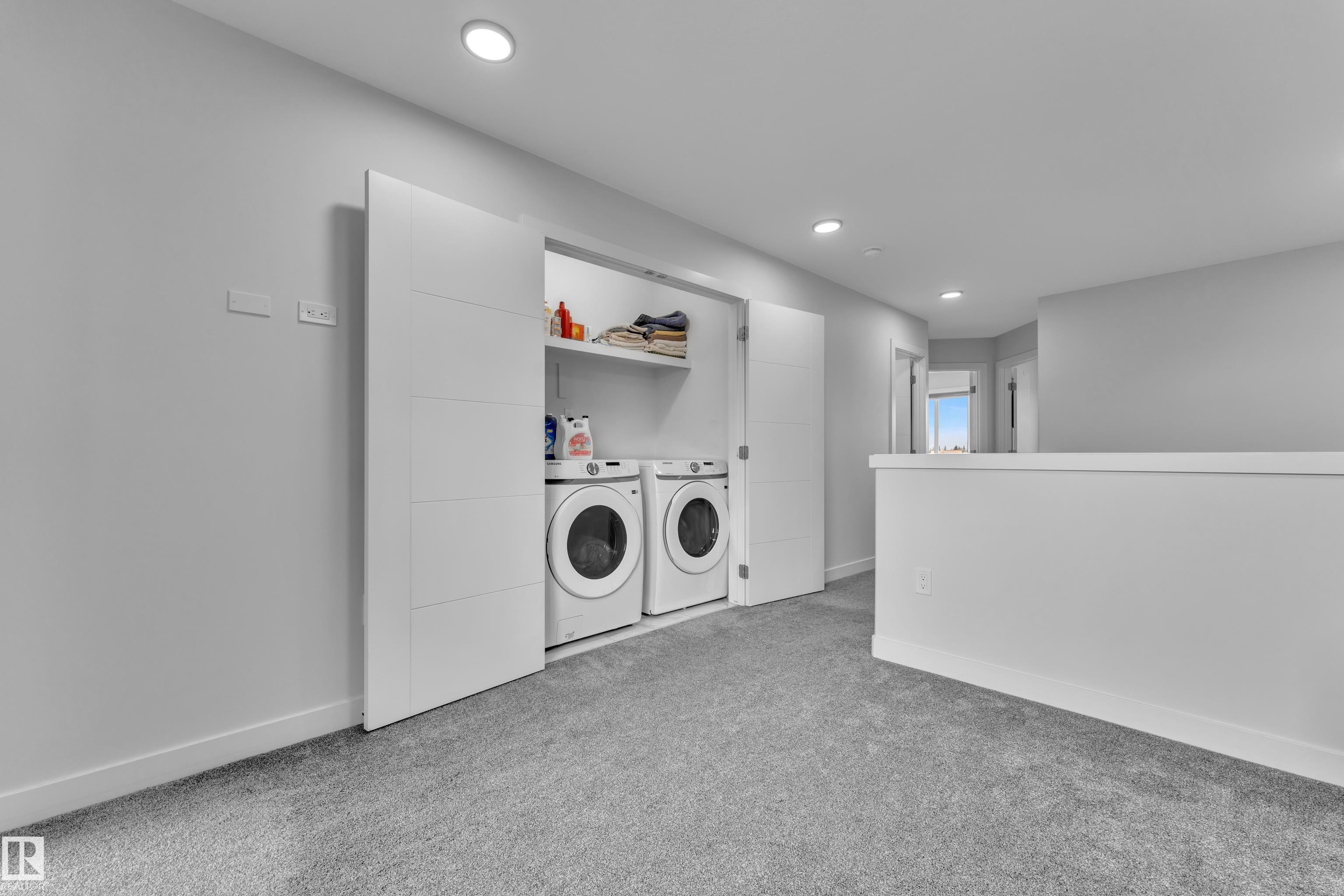 Photo 24 at 1118 Goldfinch Crescent NW, Kinglet Gardens, Edmonton