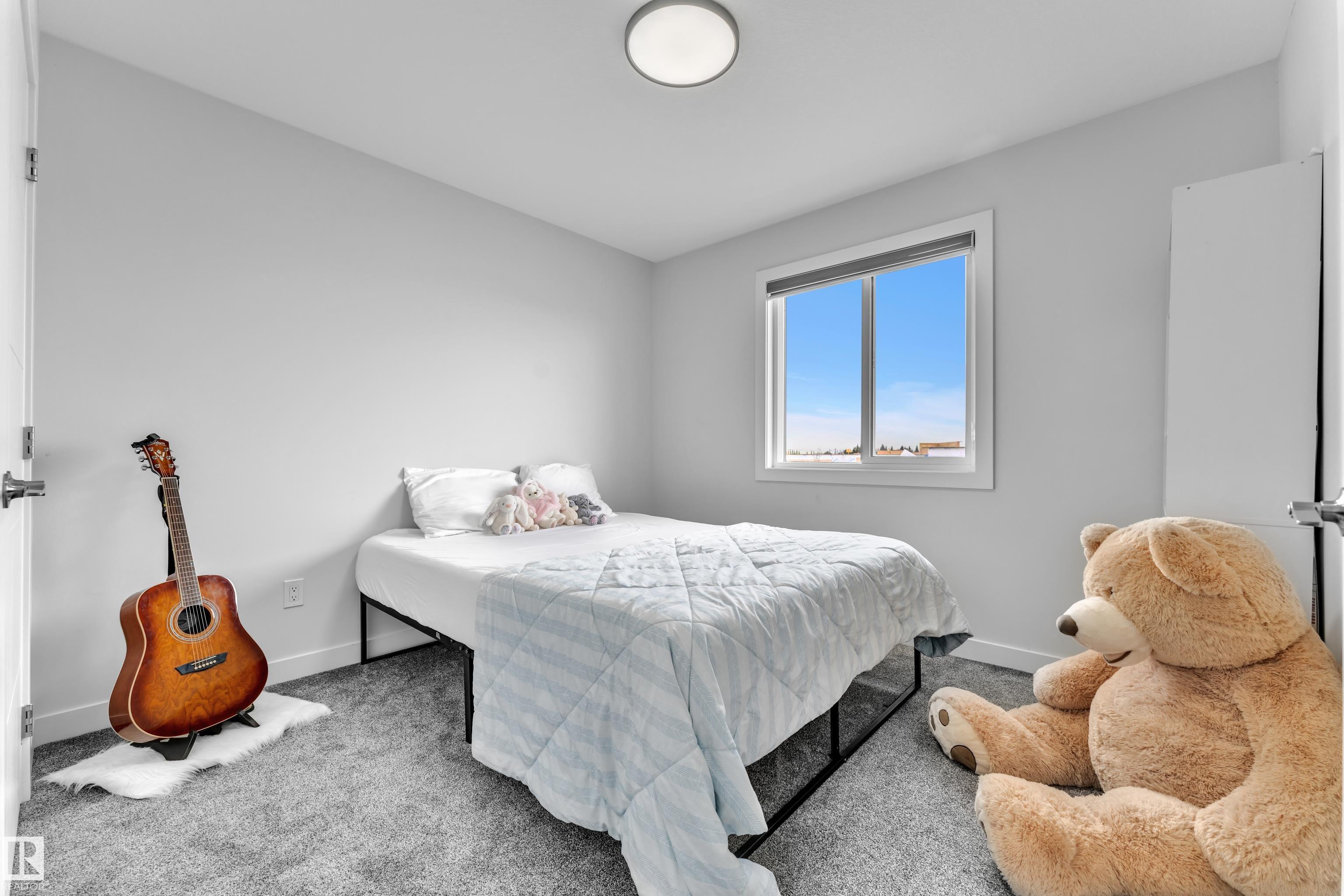 Photo 27 at 1118 Goldfinch Crescent NW, Kinglet Gardens, Edmonton