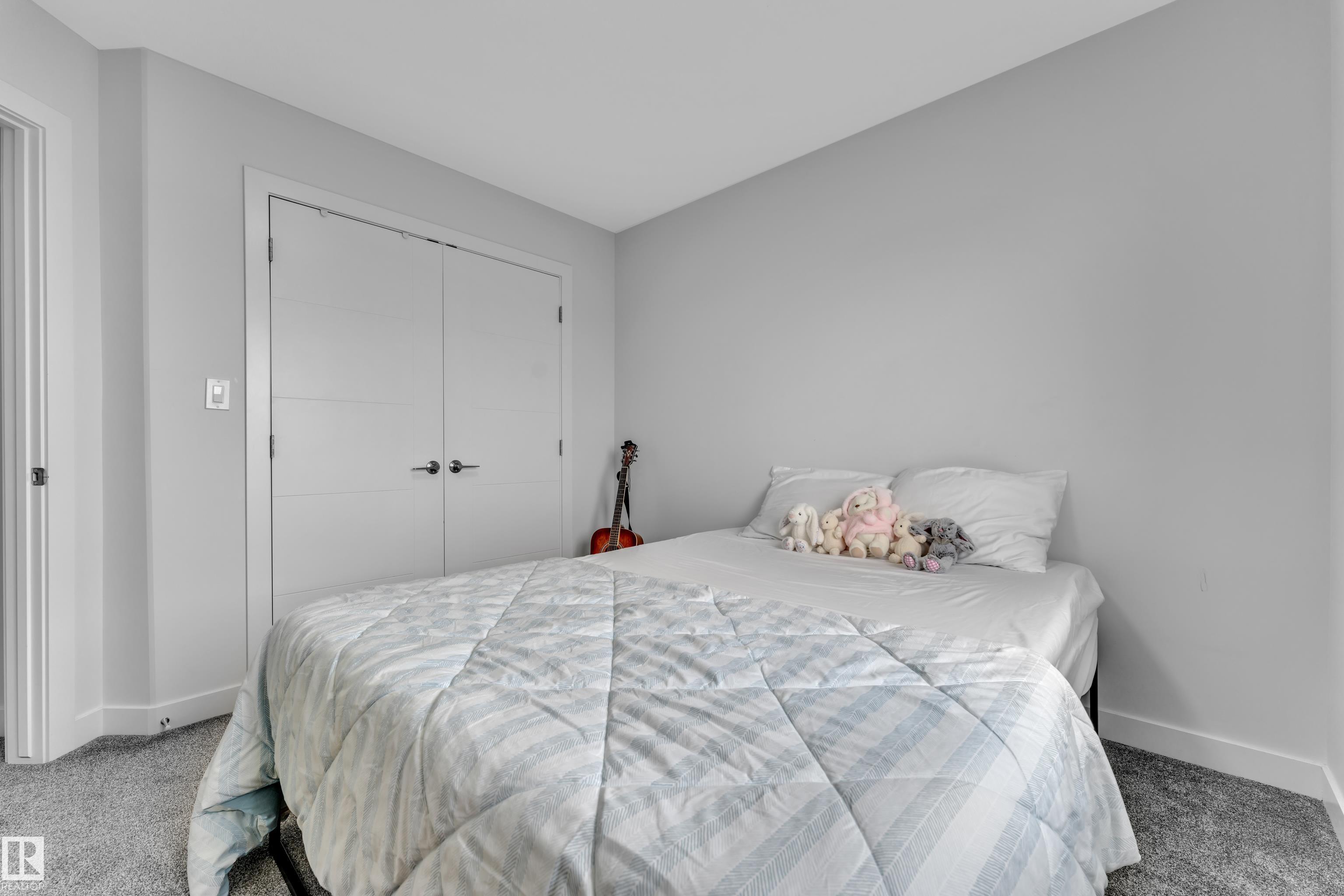 Photo 28 at 1118 Goldfinch Crescent NW, Kinglet Gardens, Edmonton