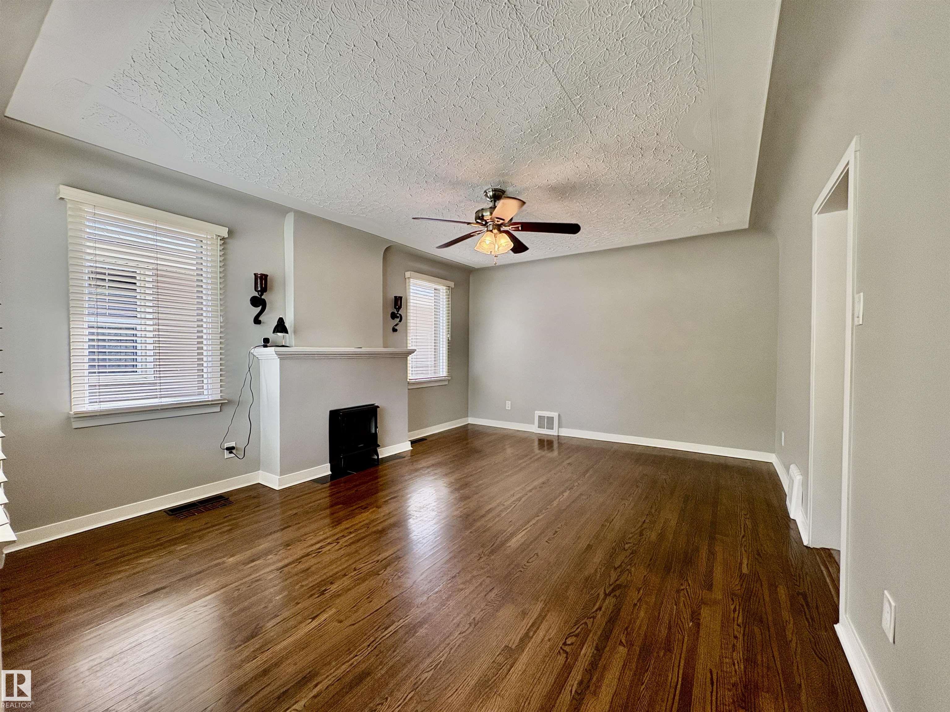 Photo 11 at 12250 103 Street NW, Westwood, Edmonton