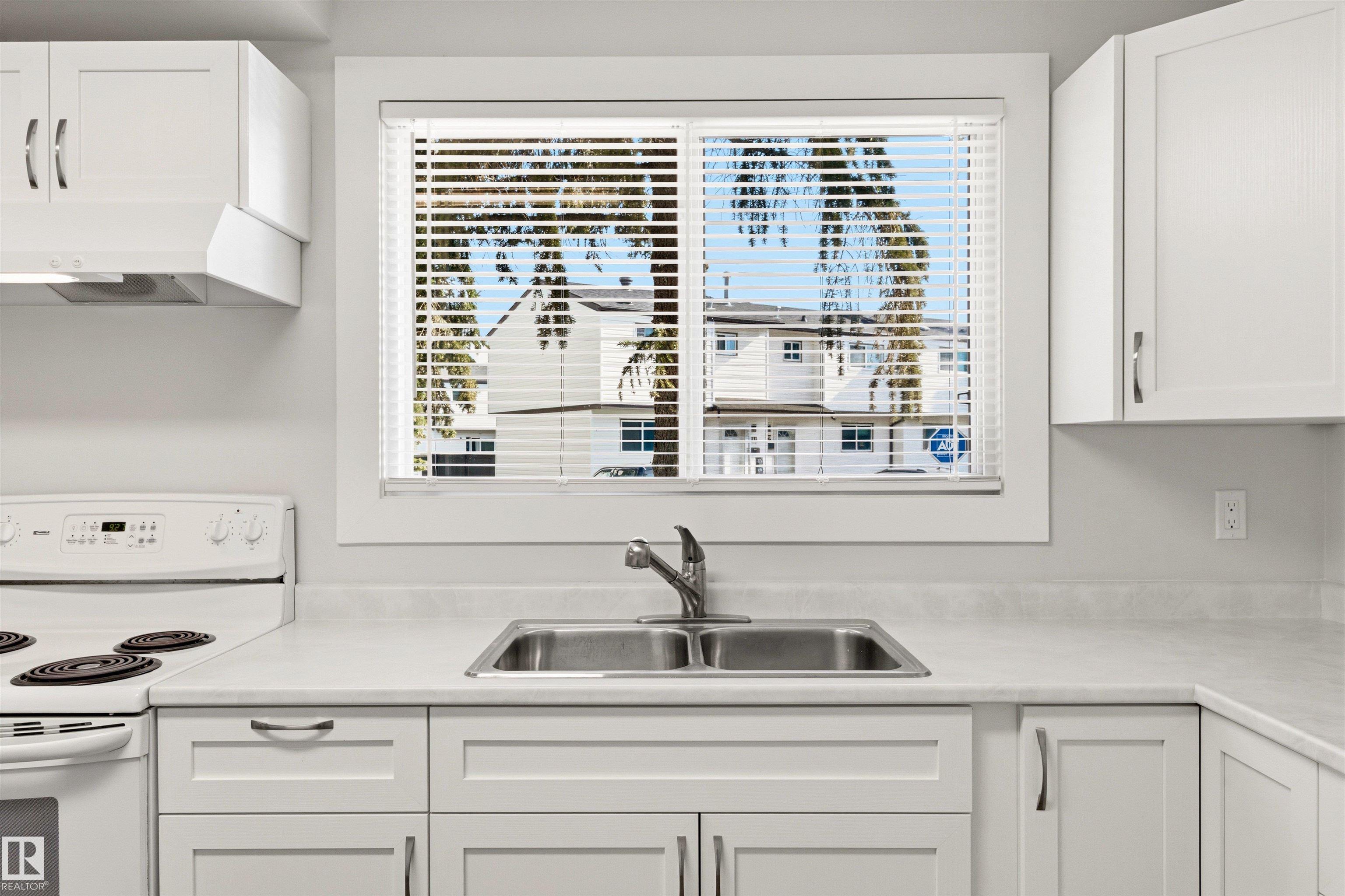 Photo 18 at 707 Clareview Road NW, Kernohan, Edmonton