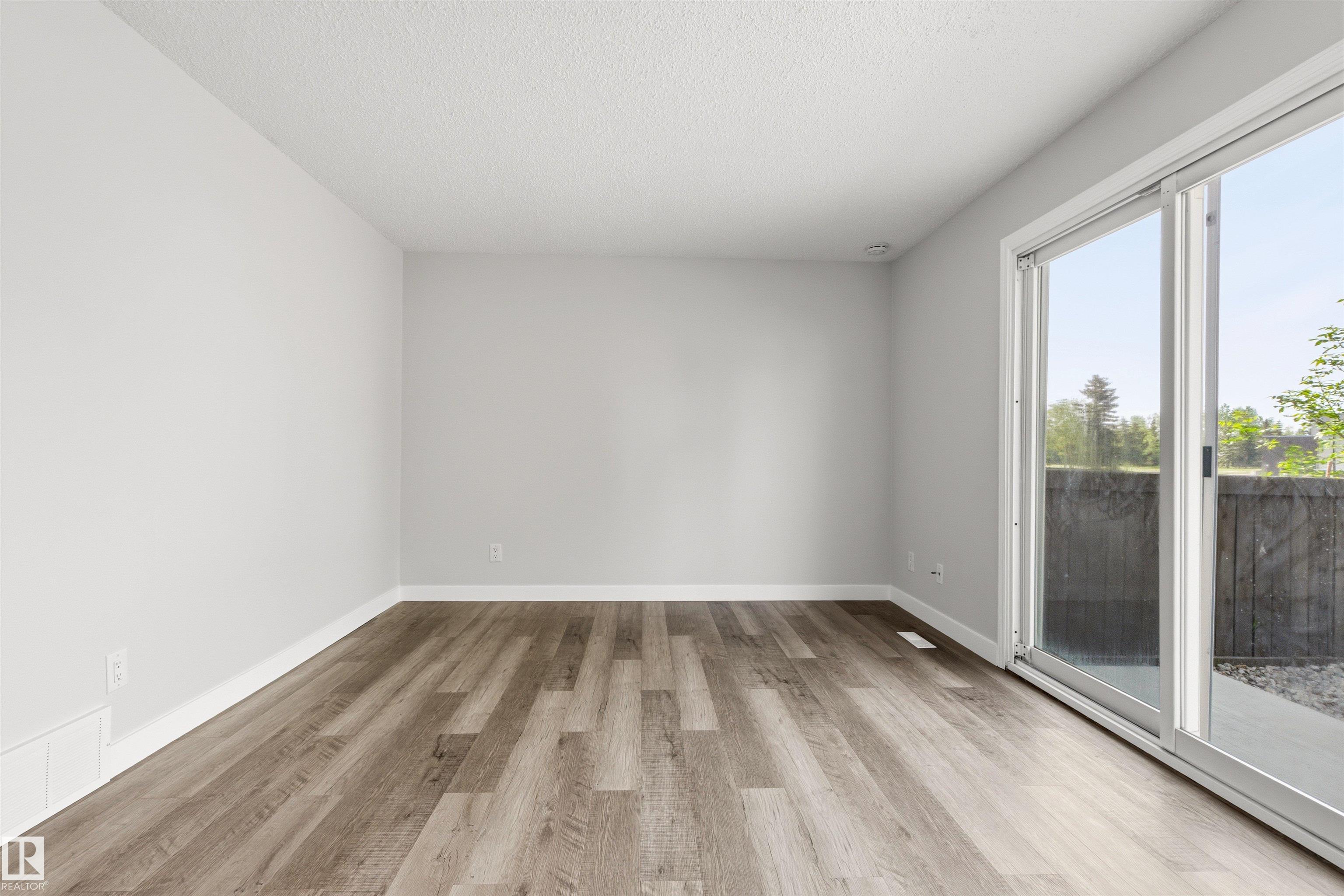 Photo 23 at 707 Clareview Road NW, Kernohan, Edmonton