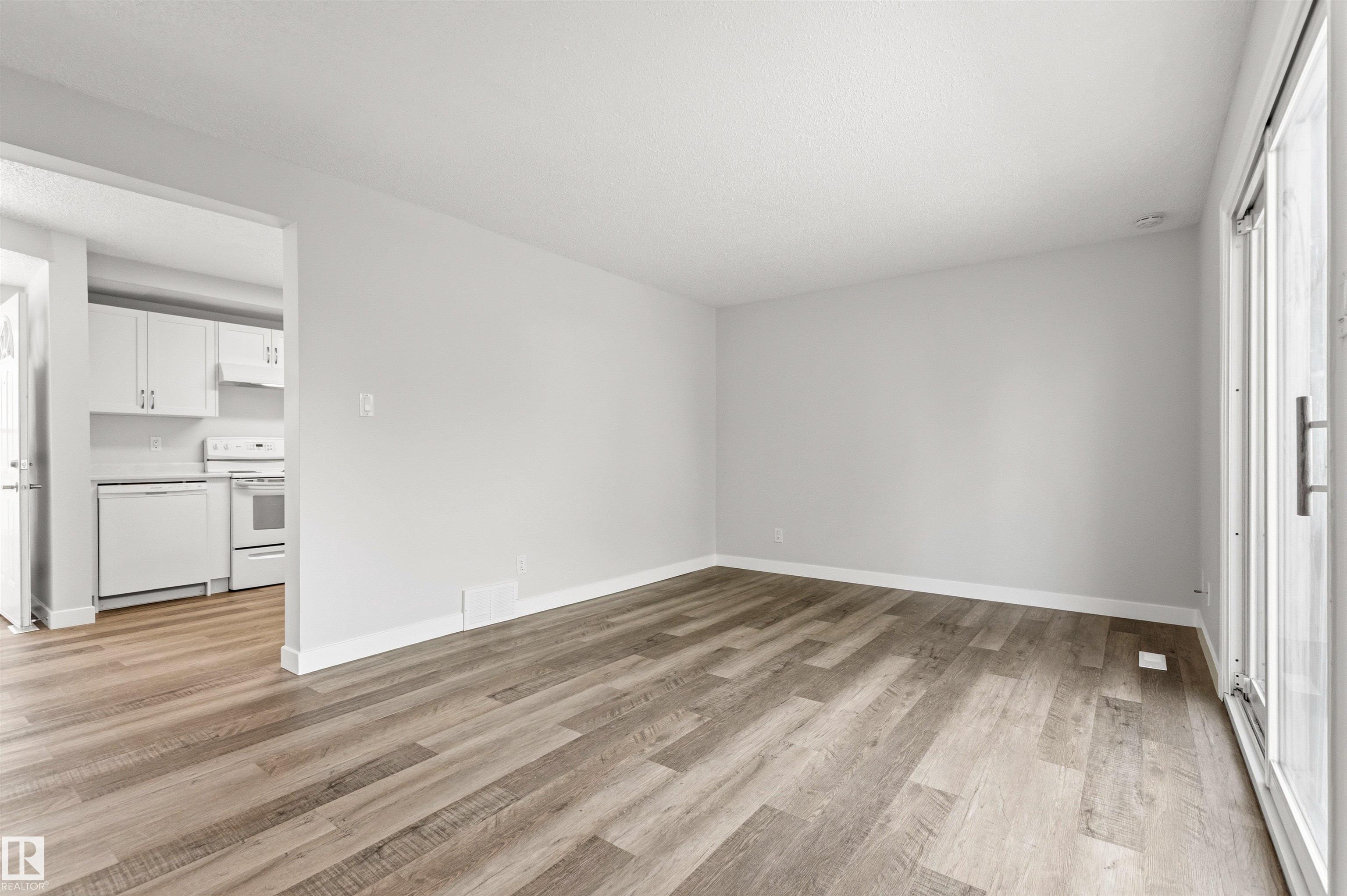 Photo 24 at 707 Clareview Road NW, Kernohan, Edmonton