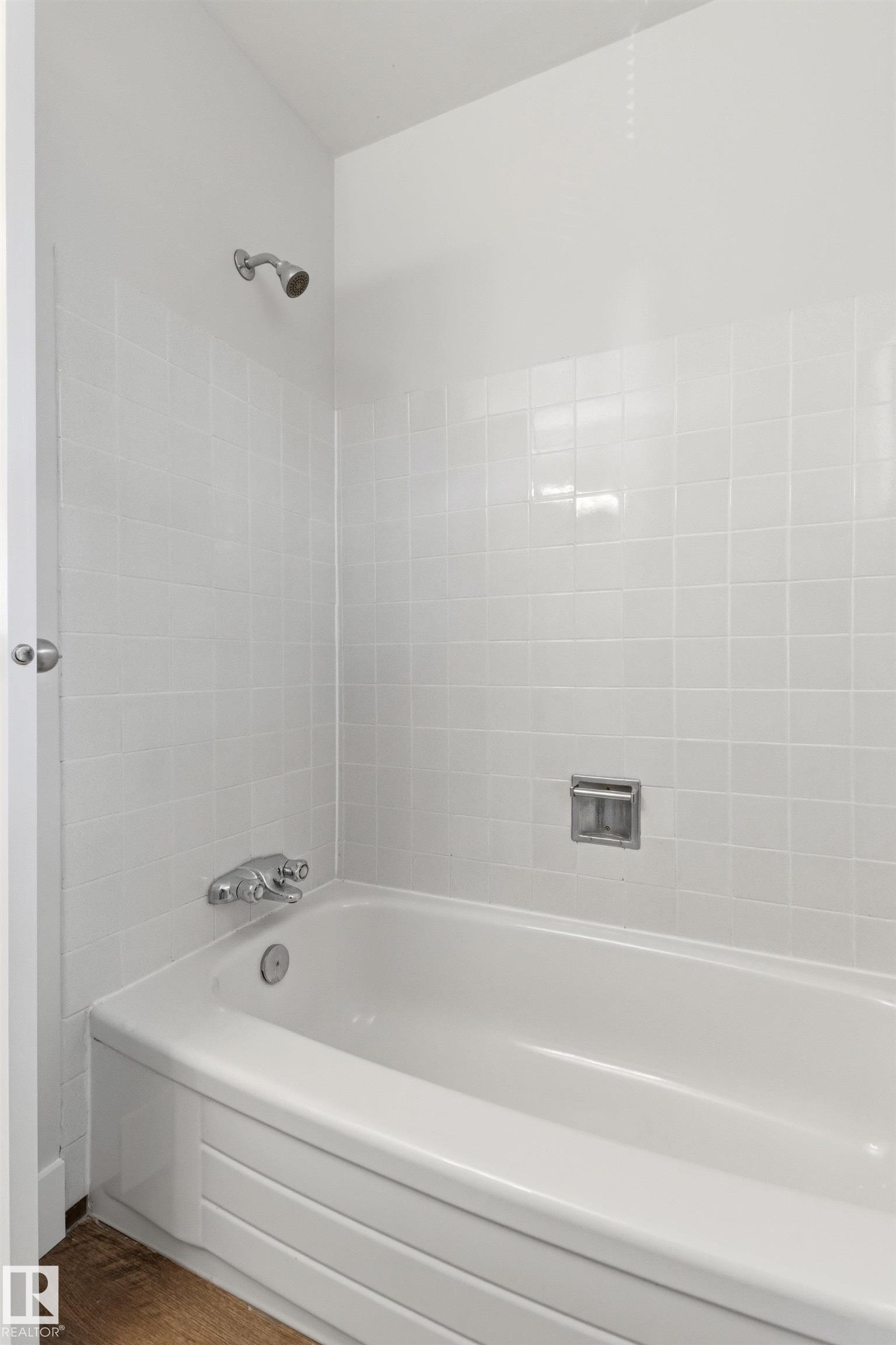 Photo 32 at 707 Clareview Road NW, Kernohan, Edmonton