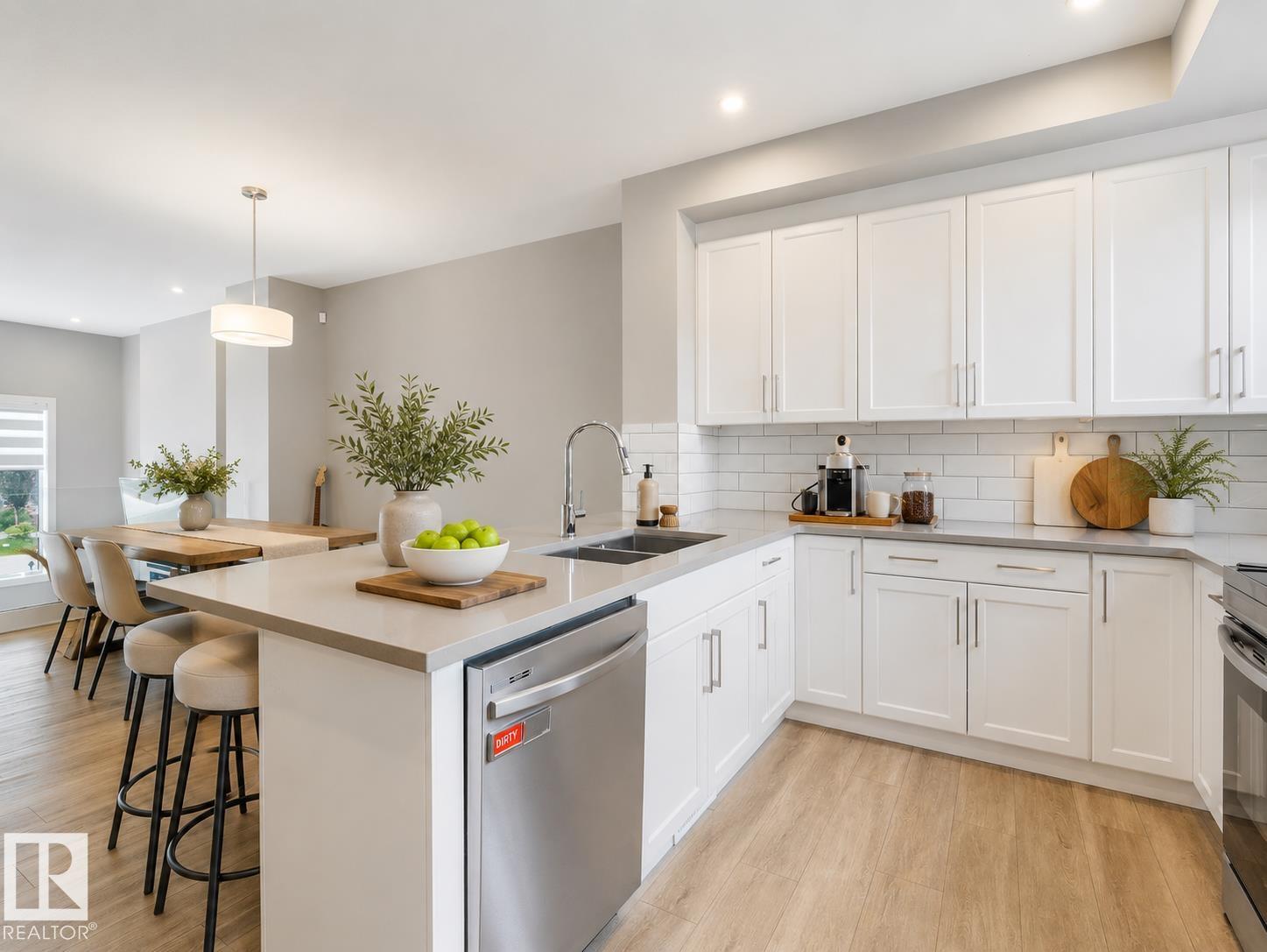 Photo 12 at 516 35 Street SW, Charlesworth, Edmonton