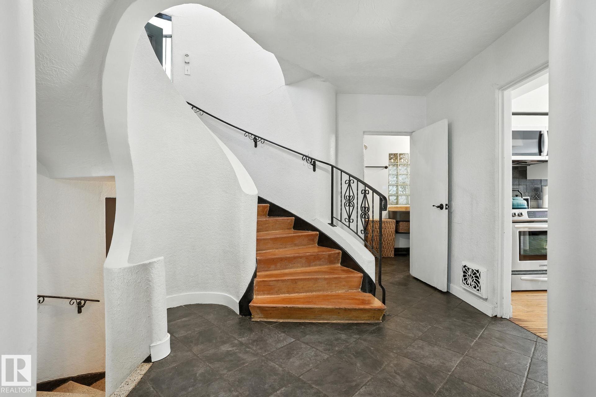 5406 110 Street NW, Pleasantview, Edmonton