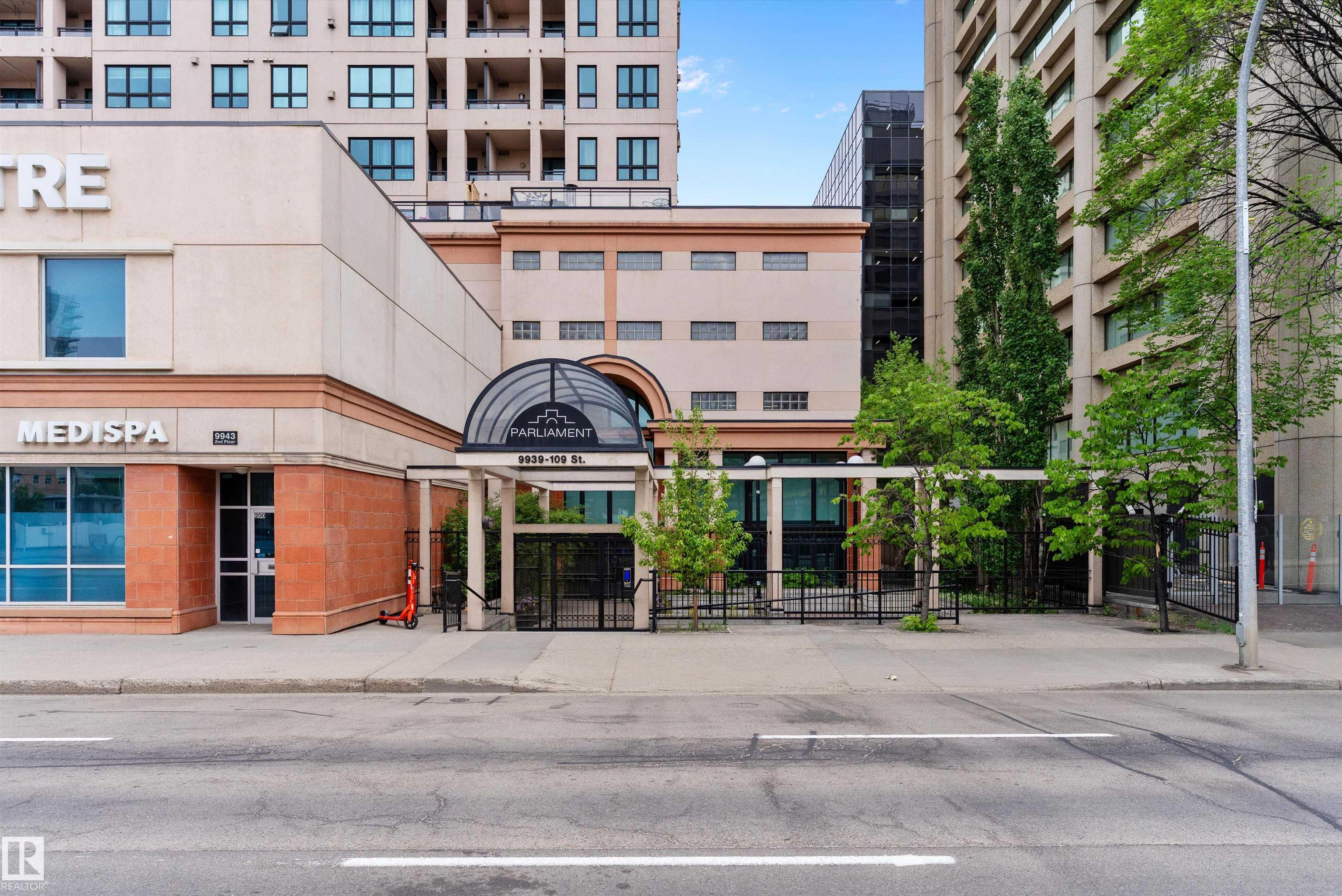 902 - 9939 109 Street NW, Downtown, Edmonton