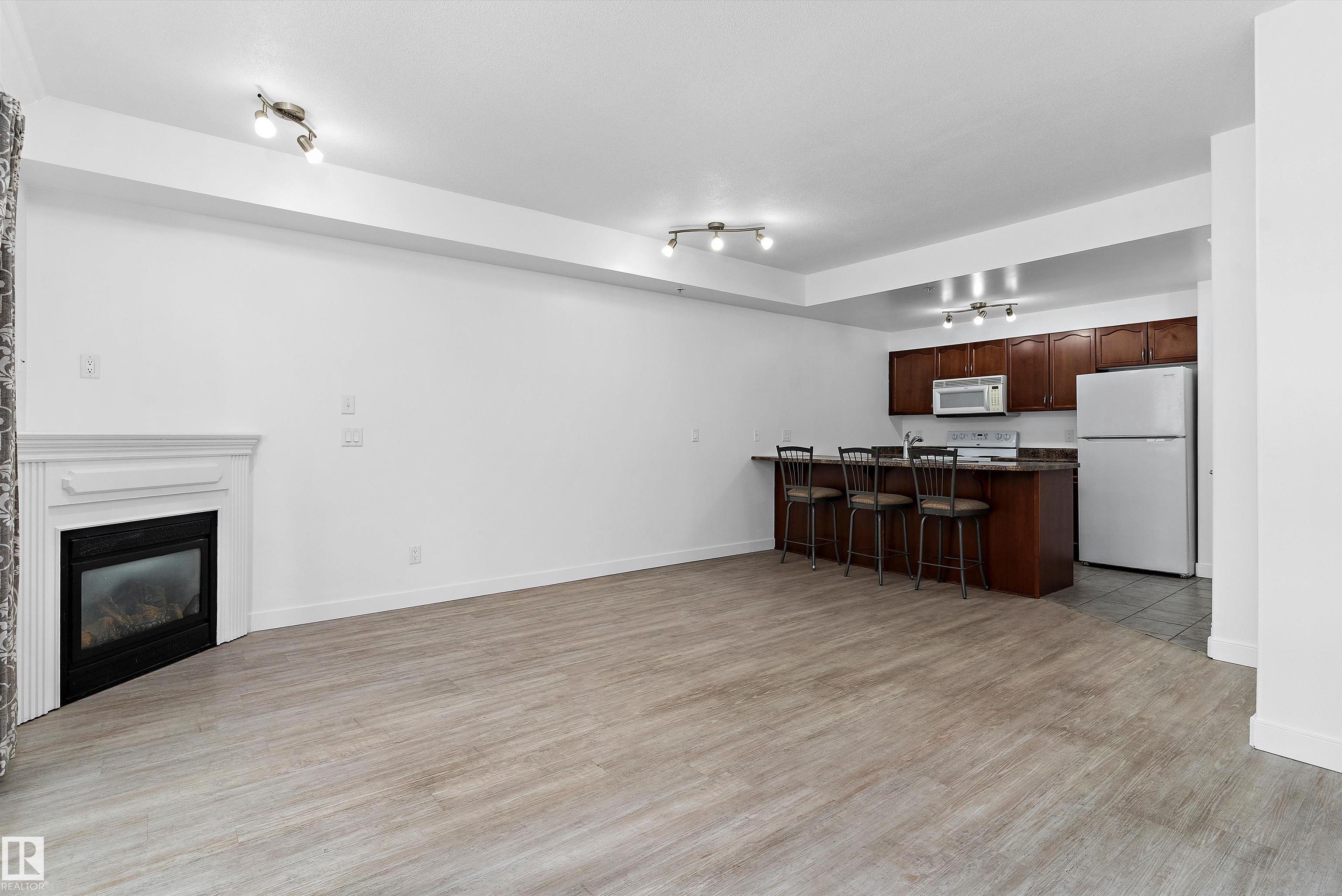 Photo 12 at 902 - 9939 109 Street NW, Downtown, Edmonton
