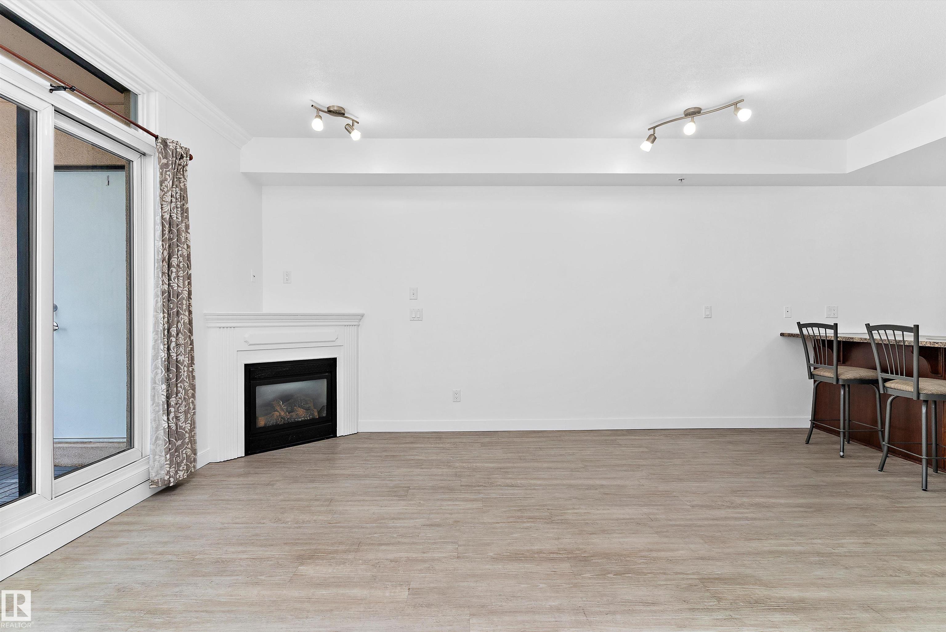 Photo 13 at 902 - 9939 109 Street NW, Downtown, Edmonton