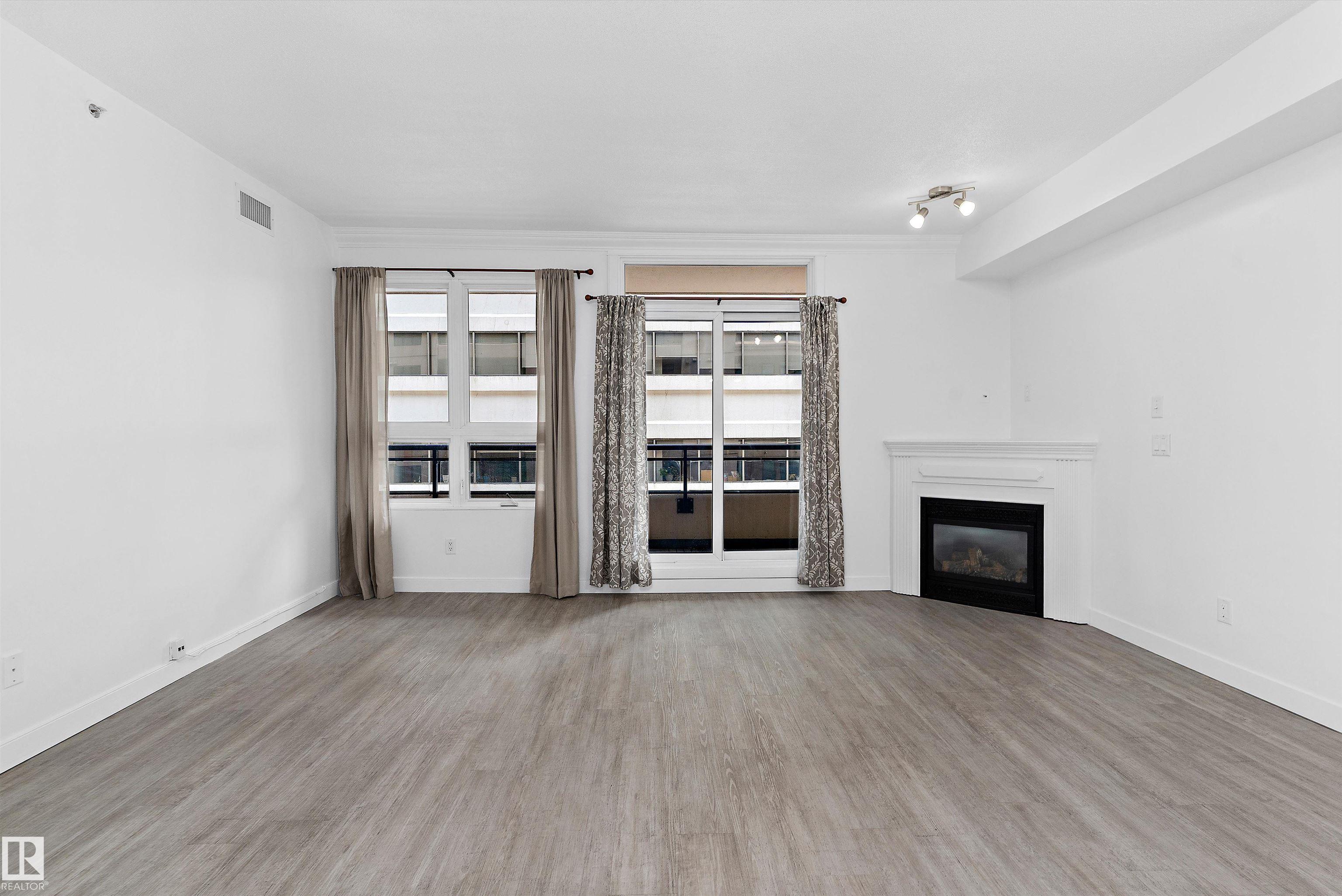 Photo 14 at 902 - 9939 109 Street NW, Downtown, Edmonton