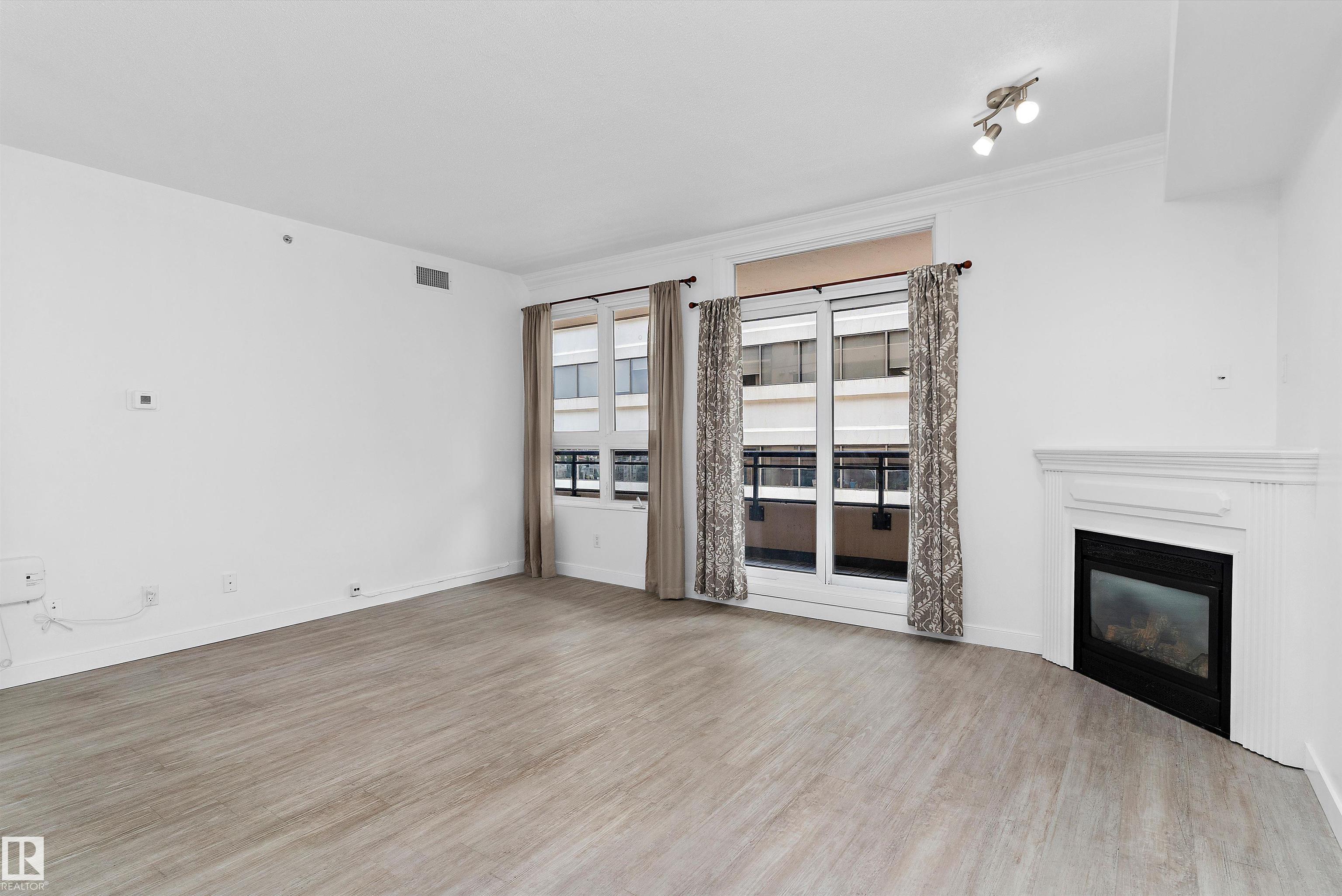 Photo 15 at 902 - 9939 109 Street NW, Downtown, Edmonton