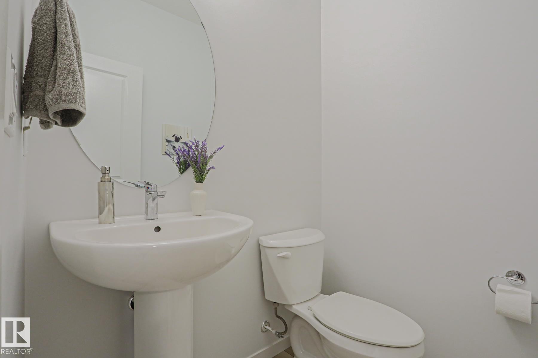 Photo 6 at 28 Rosewood Way, Riverside, St. Albert