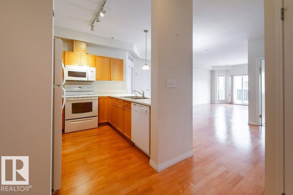 303 - 4304 139 Avenue NW, Clareview Town Centre, Edmonton