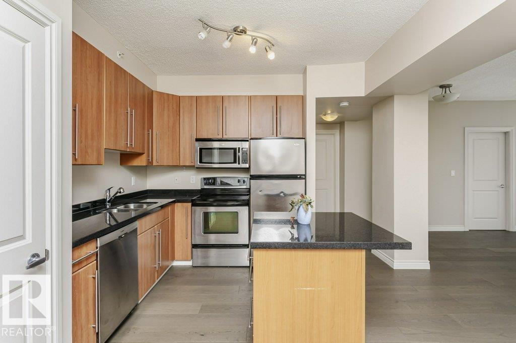 Photo 11 at 103 - 9819 104 Street NW, Downtown, Edmonton