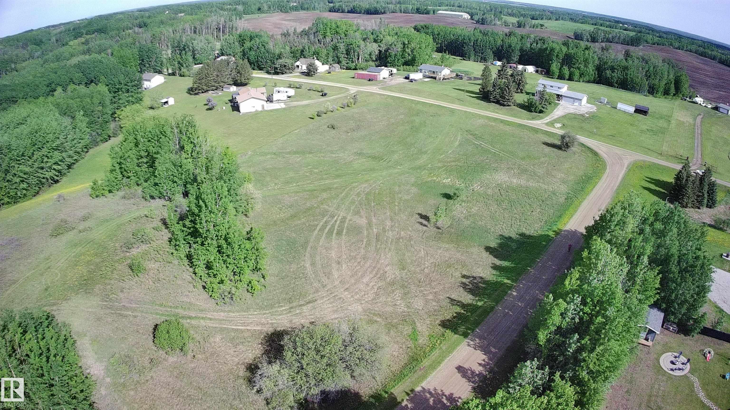 Photo 9 at 52229 Rge Road 25, Genesee Park, Rural Parkland County