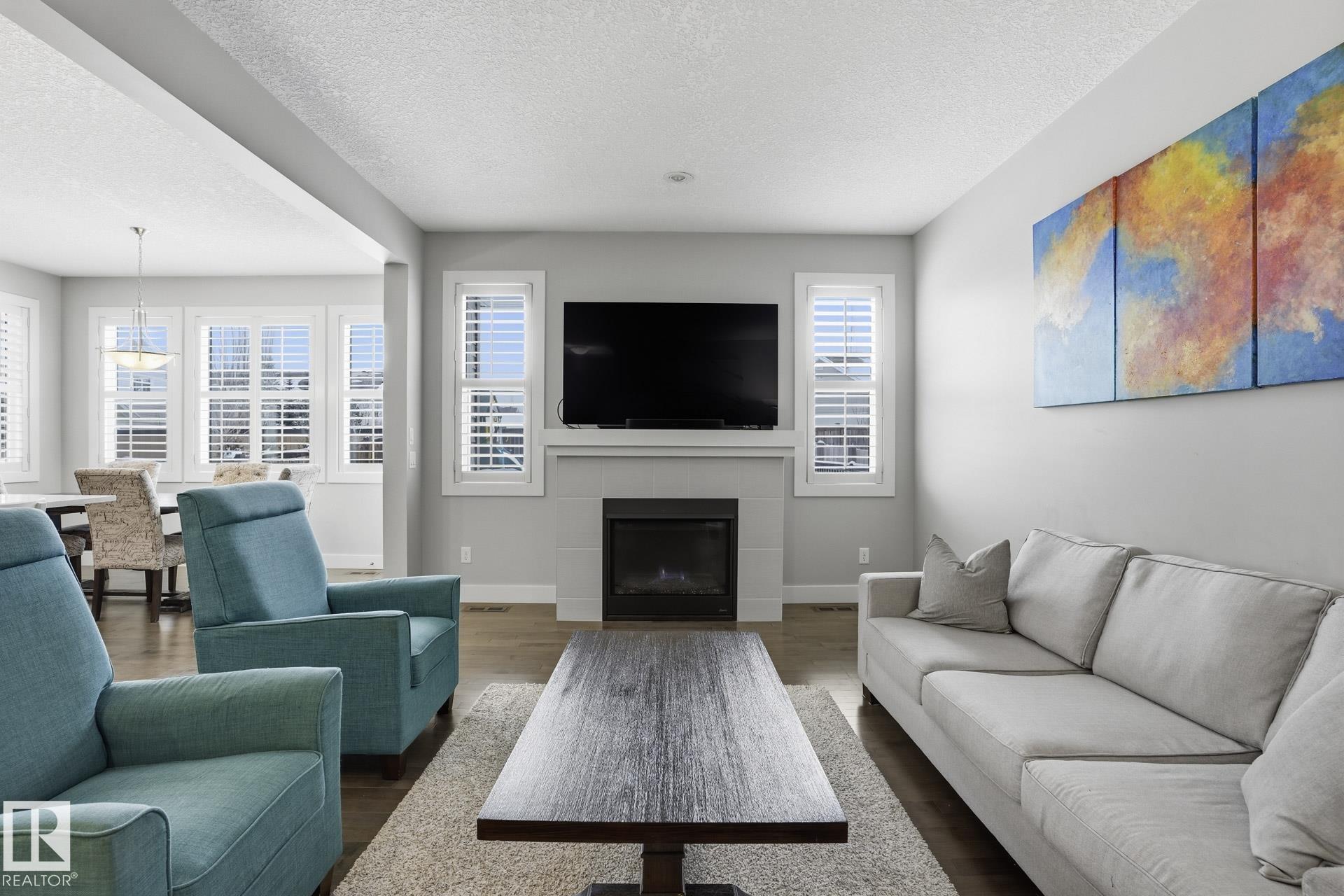 1915 77 Street SW, Summerside, Edmonton