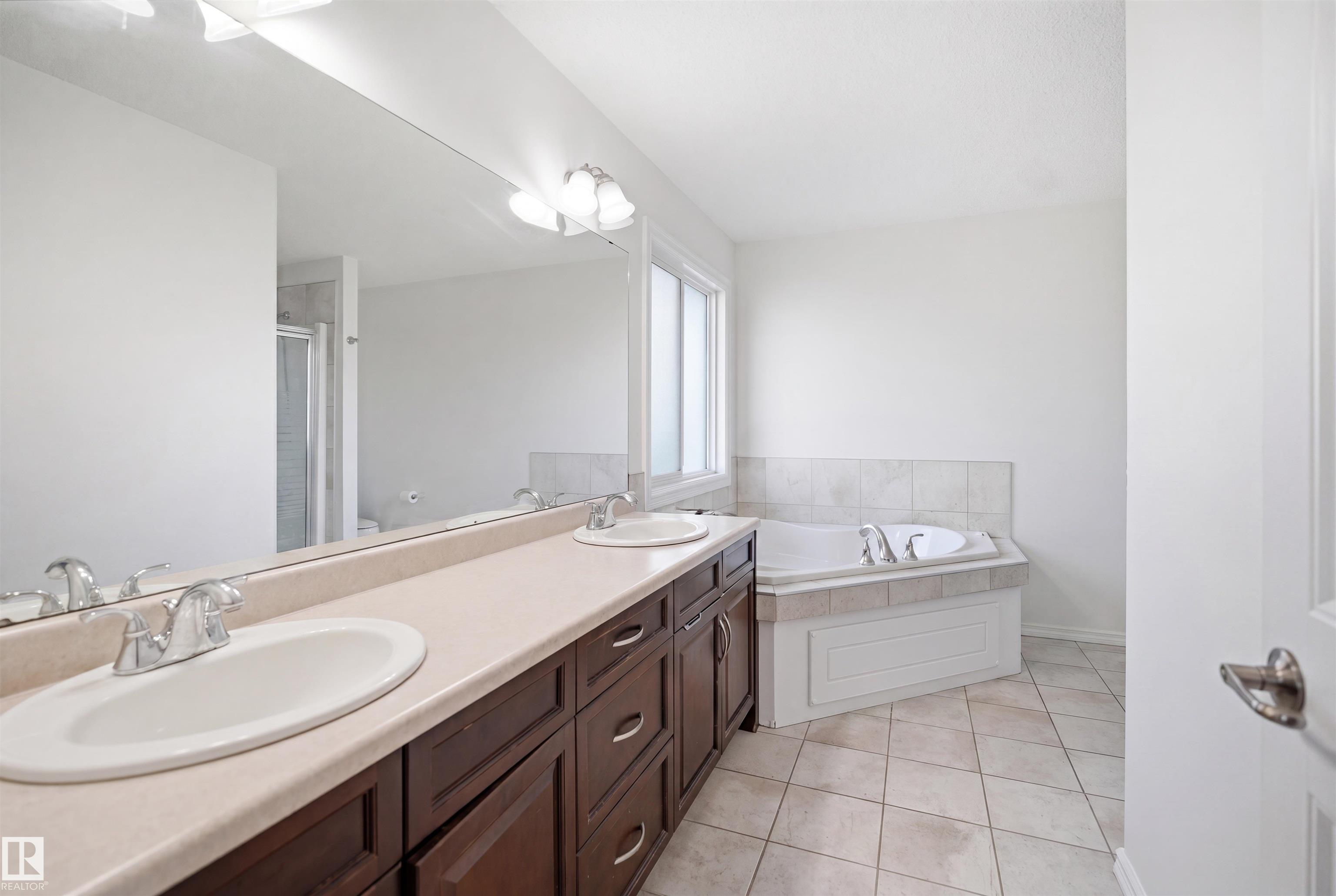 Photo 28 at 1523 36 Avenue NW, Tamarack, Edmonton