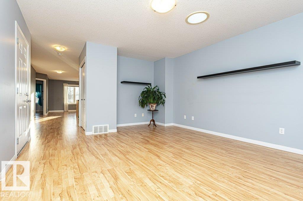 Photo 14 at 53 - 8602 Southfort Drive, South Fort, Fort Saskatchewan