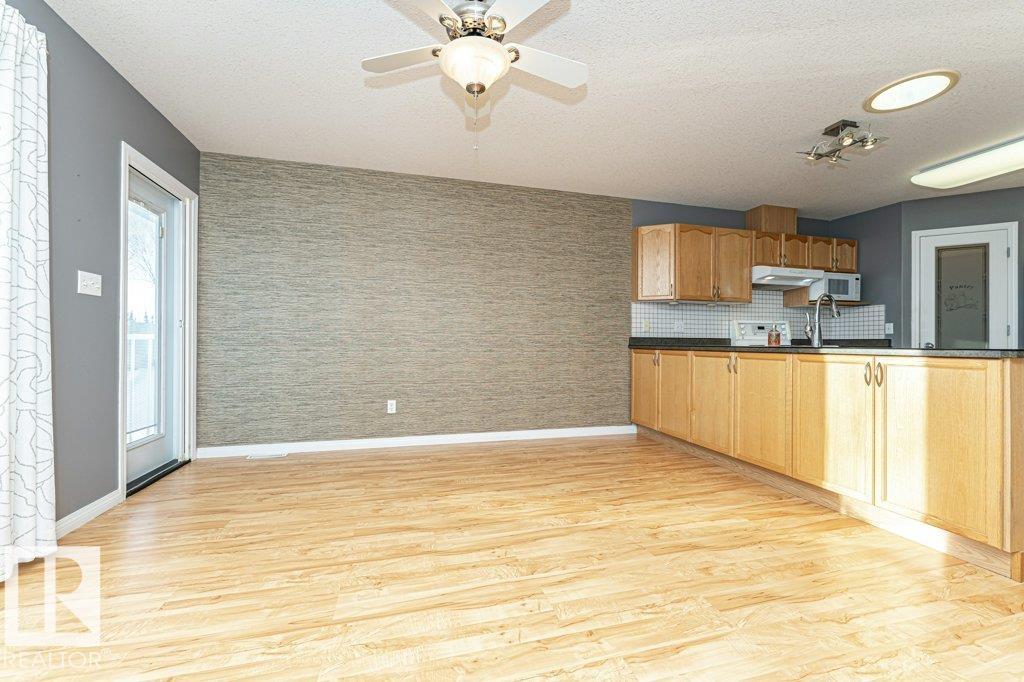 Photo 16 at 53 - 8602 Southfort Drive, South Fort, Fort Saskatchewan