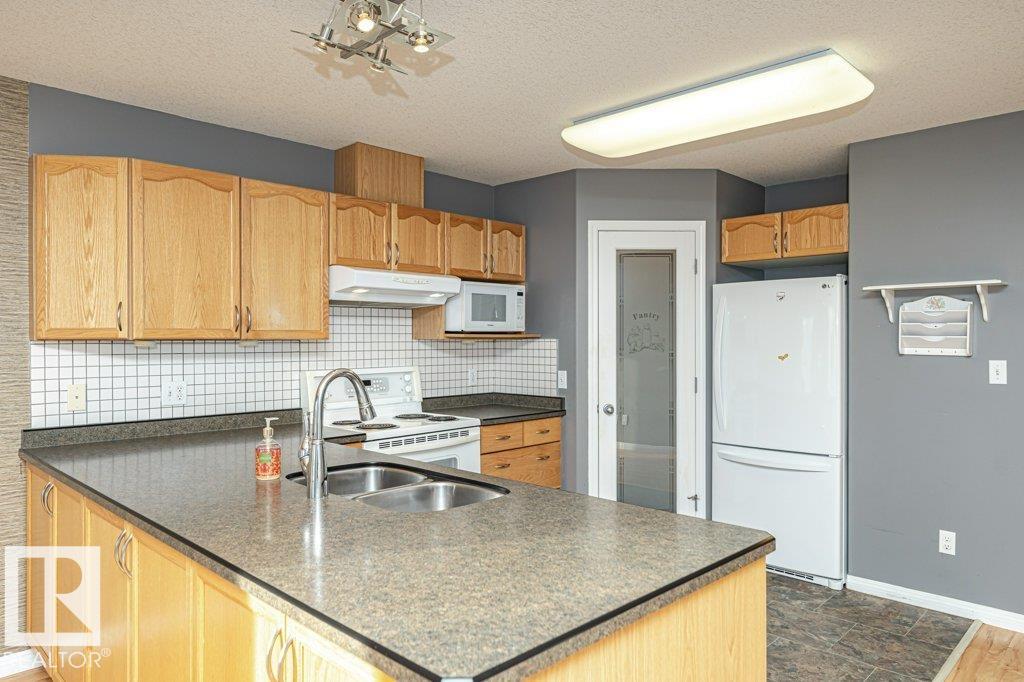 Photo 33 at 53 - 8602 Southfort Drive, South Fort, Fort Saskatchewan