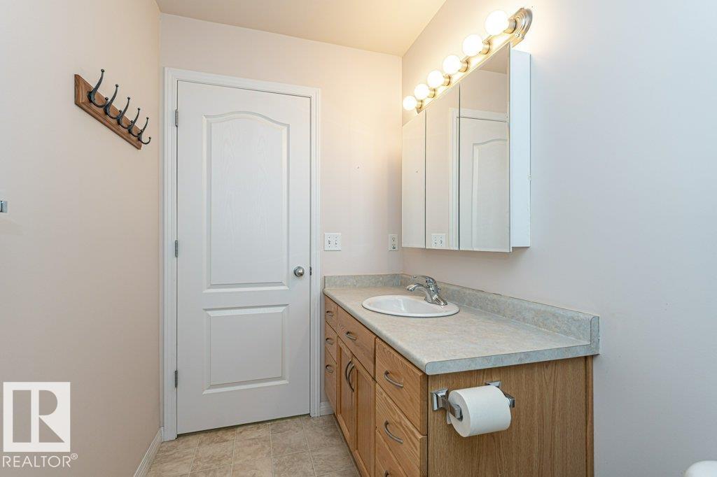 Photo 53 at 53 - 8602 Southfort Drive, South Fort, Fort Saskatchewan