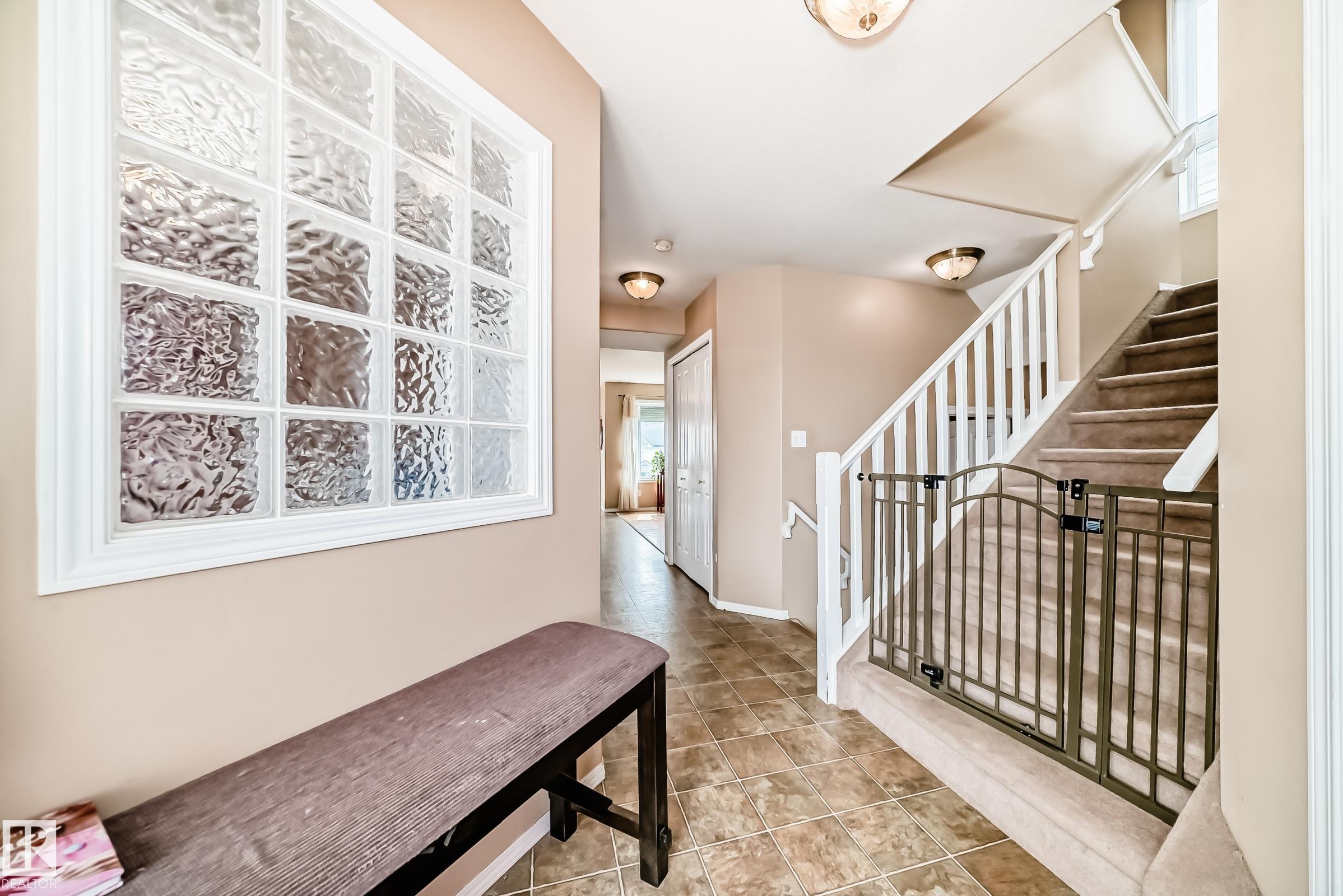 1815 36 Avenue NW, Wild Rose, Edmonton