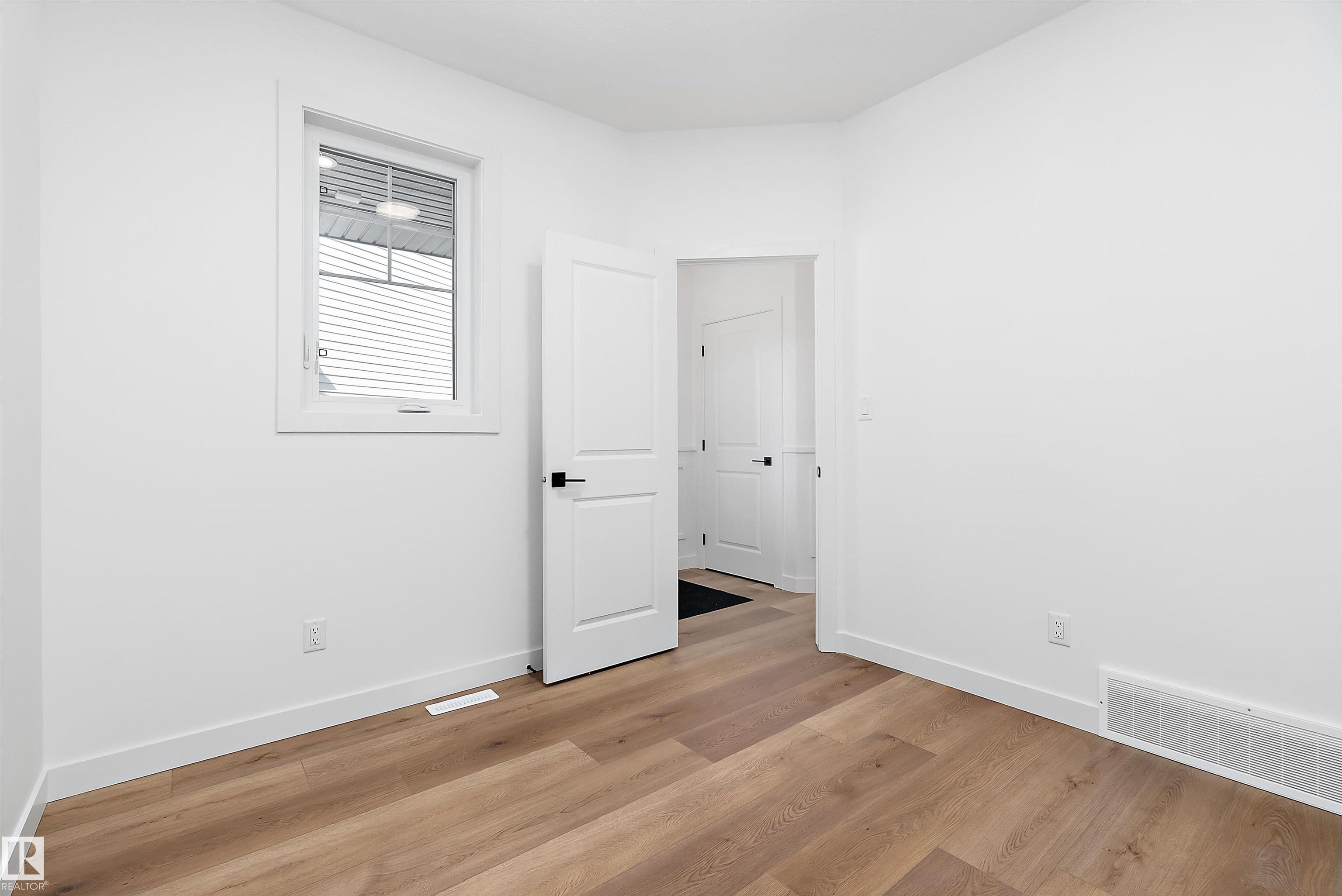 1132 Goldfinch Crescent NW, Kinglet Gardens, Edmonton